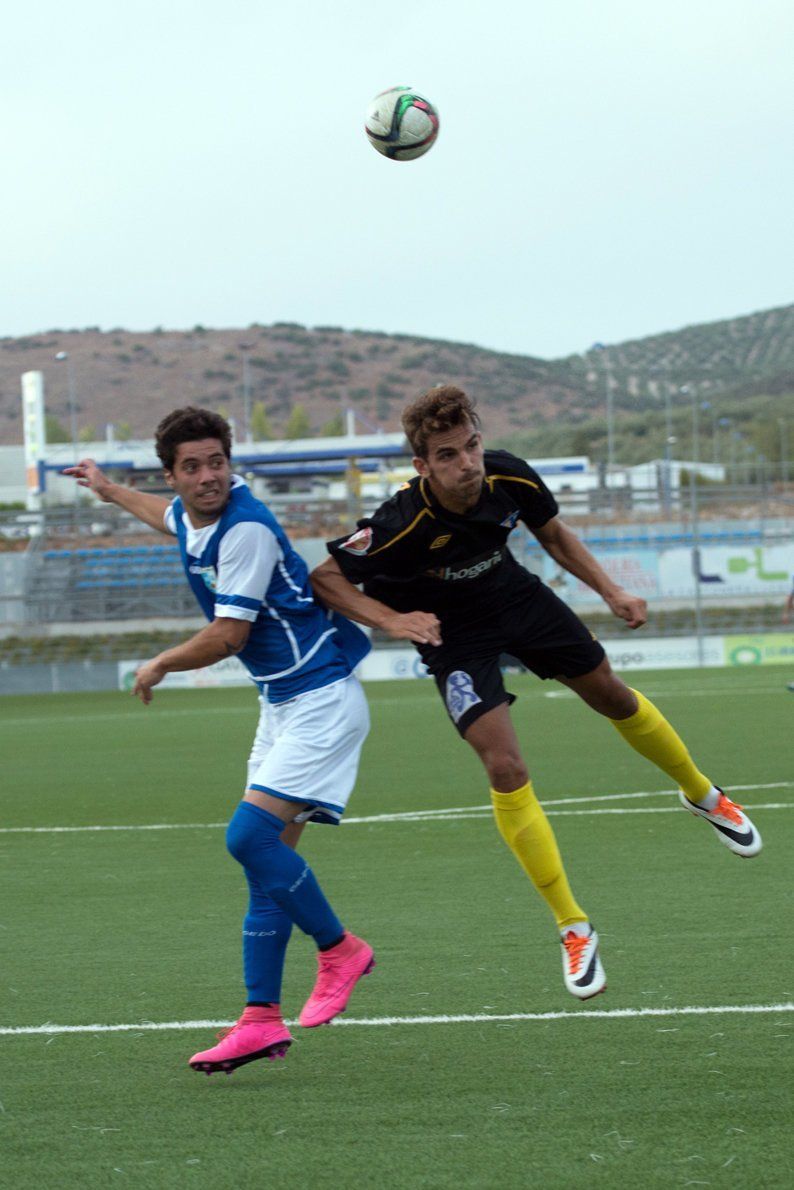 Galería de fotos Lucena CF 0 Écija Balompié 2 Galería de fotos Lucena CF 0 Écija Balompié 2