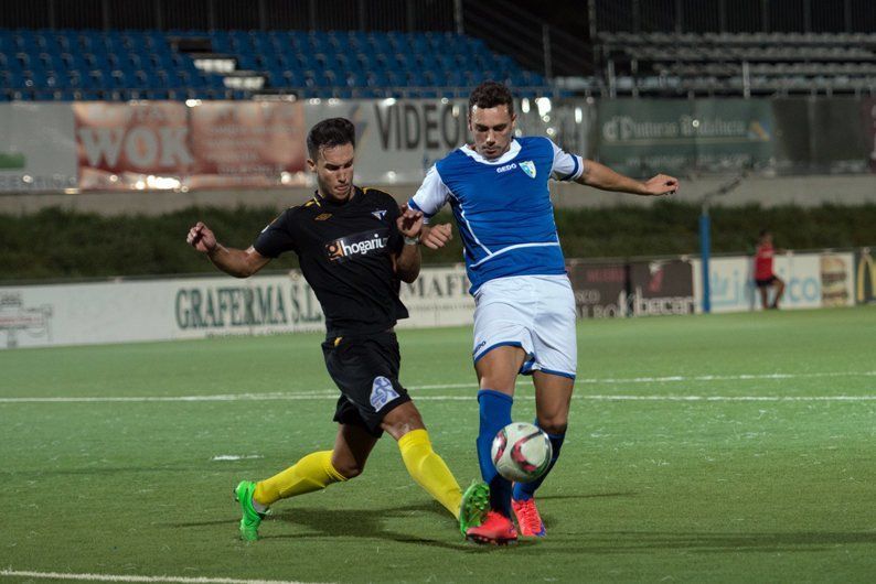 Galería de fotos Lucena CF 0 Écija Balompié 2 Galería de fotos Lucena CF 0 Écija Balompié 2