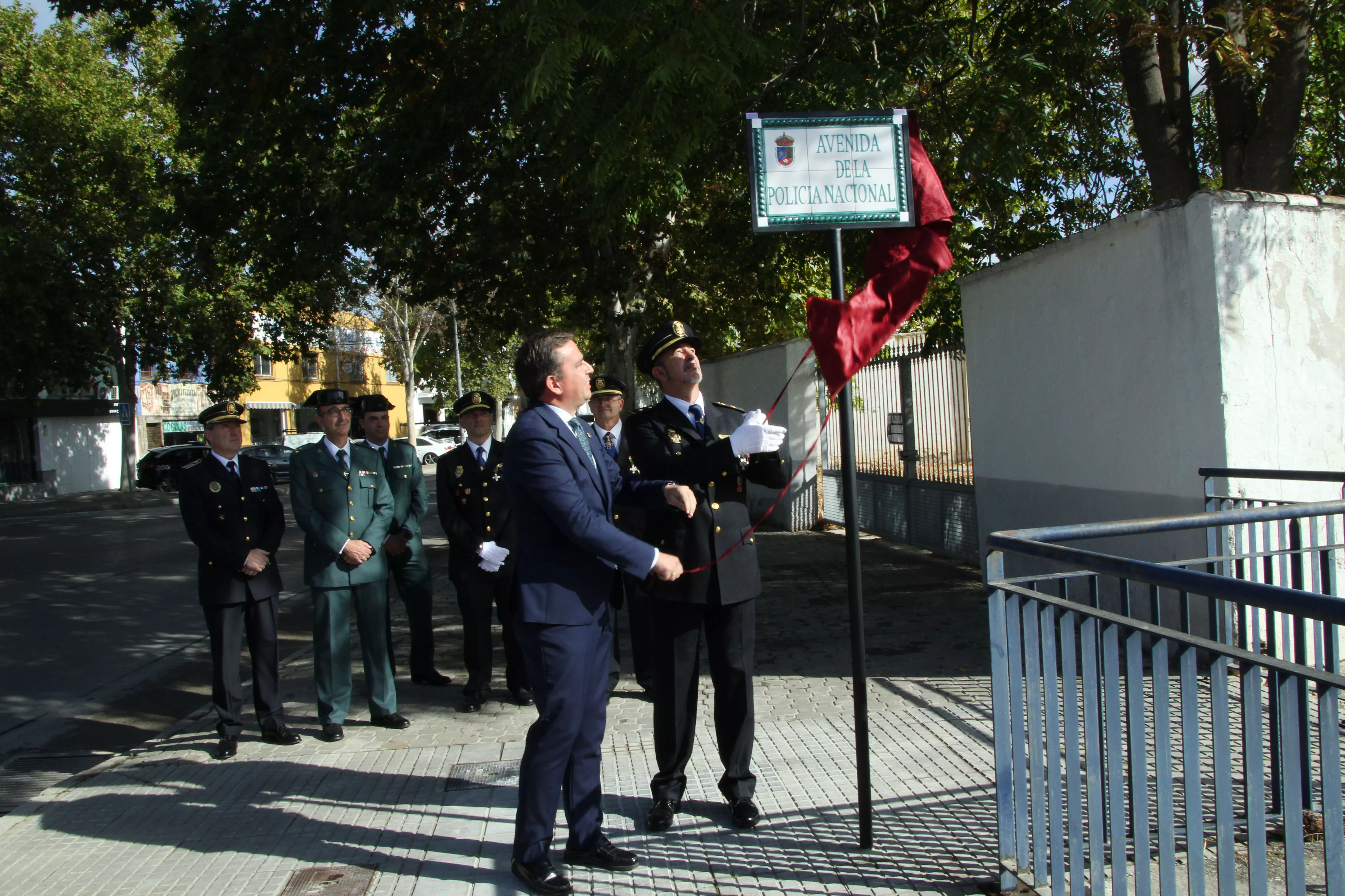 Acto de nominación de la Avenida de la Policía Nacional Acto de nominación de la Avenida de la Policía Nacional
