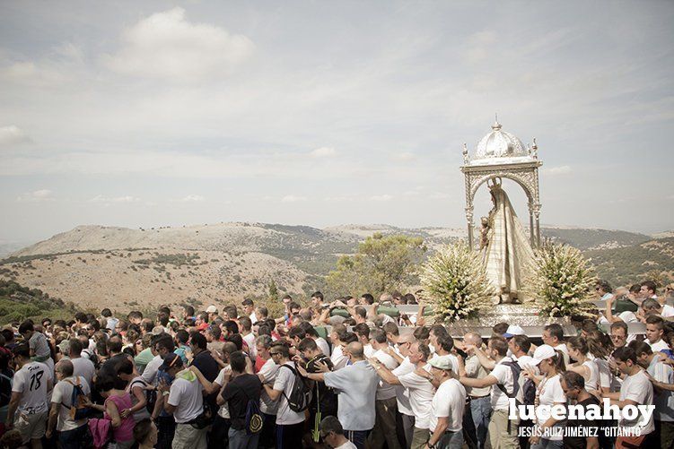 Los egabrenses se vuelcan con la Virgen de la Sierra en la 'Bajá'. Fotos de Jesús Ruiz 'Gitanito'