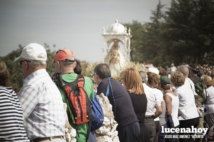 Los egabrenses se vuelcan con la Virgen de la Sierra en la 'Bajá'. Fotos de Jesús Ruiz 'Gitanito'