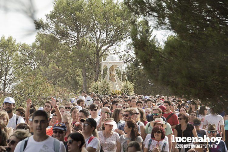 Los egabrenses se vuelcan con la Virgen de la Sierra en la 'Bajá'. Fotos de Jesús Ruiz 'Gitanito'