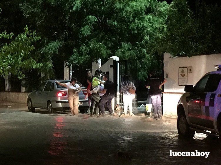 Galería de fotos: Una tormenta provoca el desalojo de la residencia de El Sauce