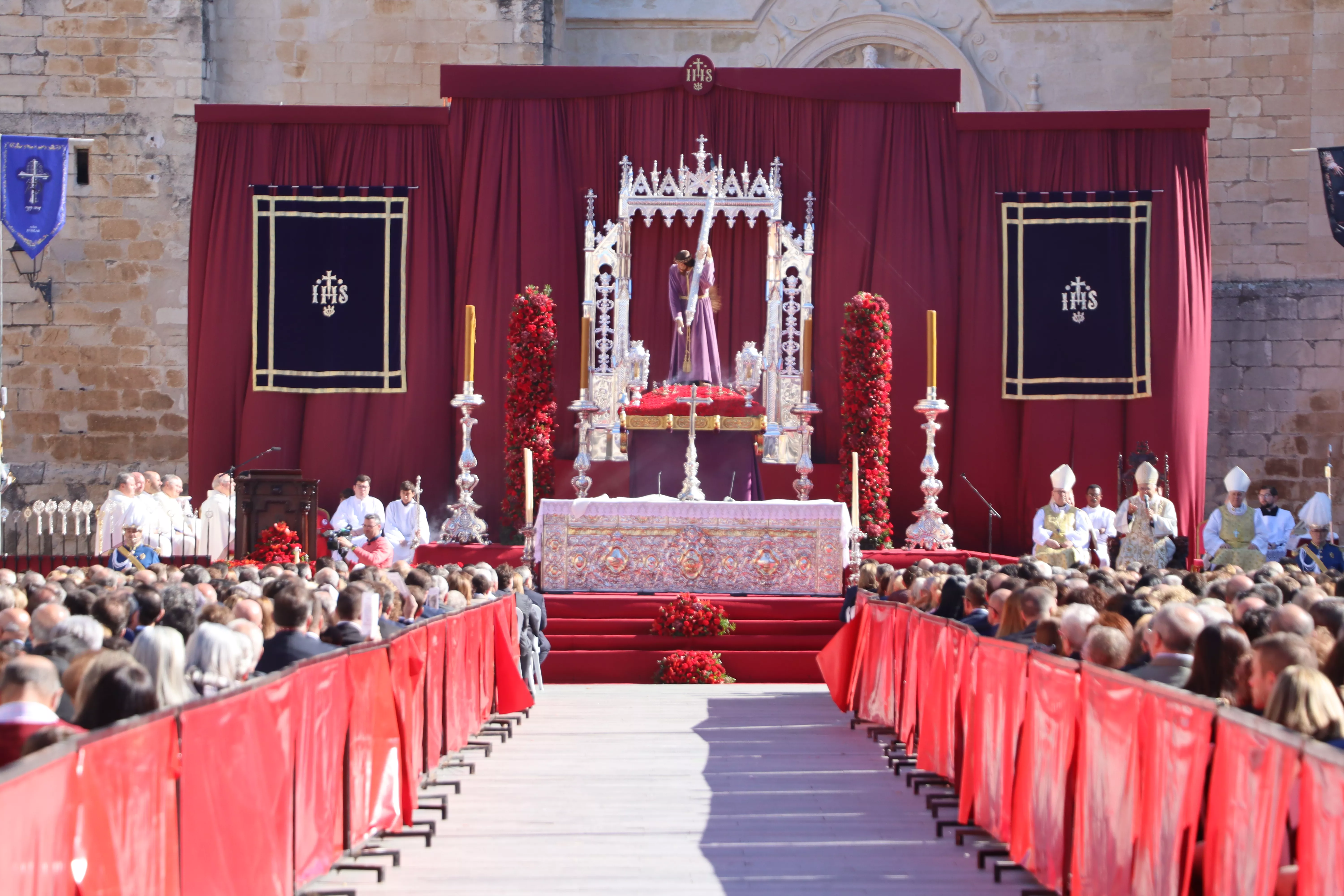 Misa Estacional 425 aniversario Archicofradía de Ntro. Padre Jesús Nazareno Misa Estacional 425 aniversario Archicofradía de Ntro. Padre Jesús Nazareno