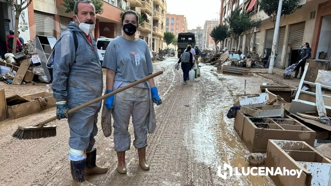 Un grupo de lucentinos colaboran en las tareas de limpieza en Valencia Un grupo de lucentinos colaboran en las tareas de limpieza en Valencia
