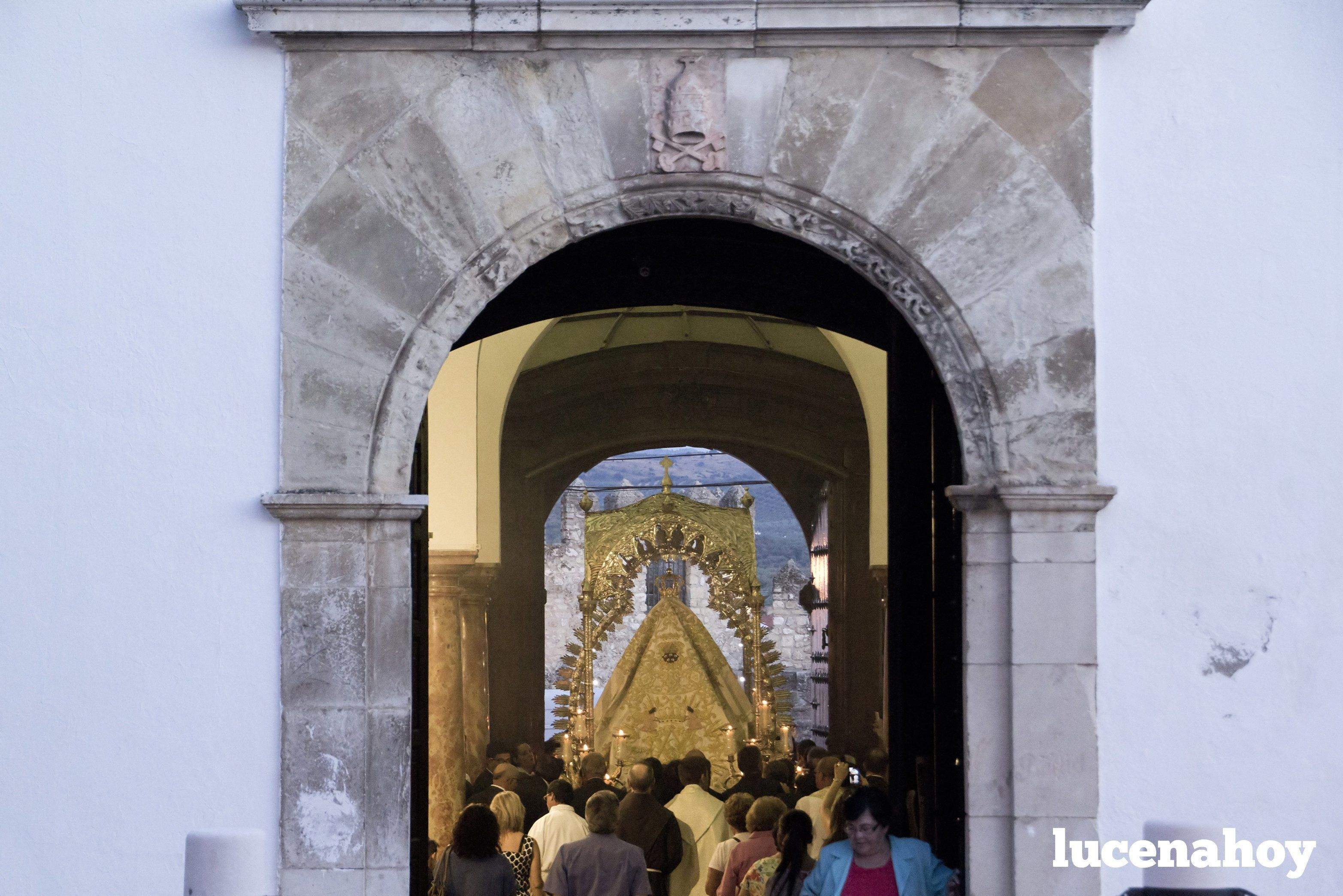 Galería de fotos: La Virgen de la Sierra, devoción por las calles de Cabra, por Jesús Jiménez 'Gitanito'