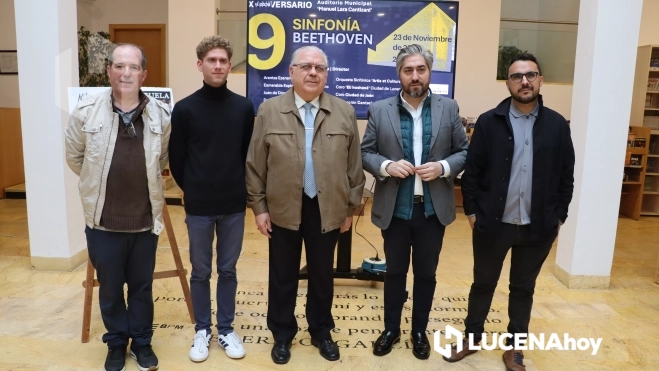 Julio Flores, Niño Ruven, Antonio Rivas, Francisco Barbancho y Cisco Espinar durante la presentación del ciclo de actividades Julio Flores, Niño Ruven, Antonio Rivas, Francisco Barbancho y Cisco Espinar durante la presentación del ciclo de actividades