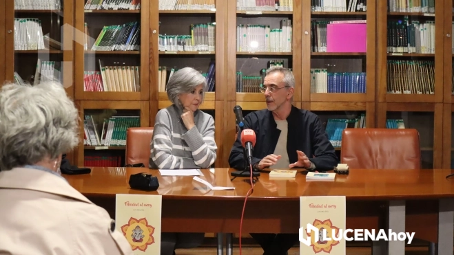 Antonio Luis Gómez Molero presenta su obra 'Felicidad al curry' junto con Mª Teresa Ferrer, directora de la Biblioteca Municipal Antonio Luis Gómez Molero presenta su obra 'Felicidad al curry' junto con Mª Teresa Ferrer, directora de la Biblioteca Municipal
