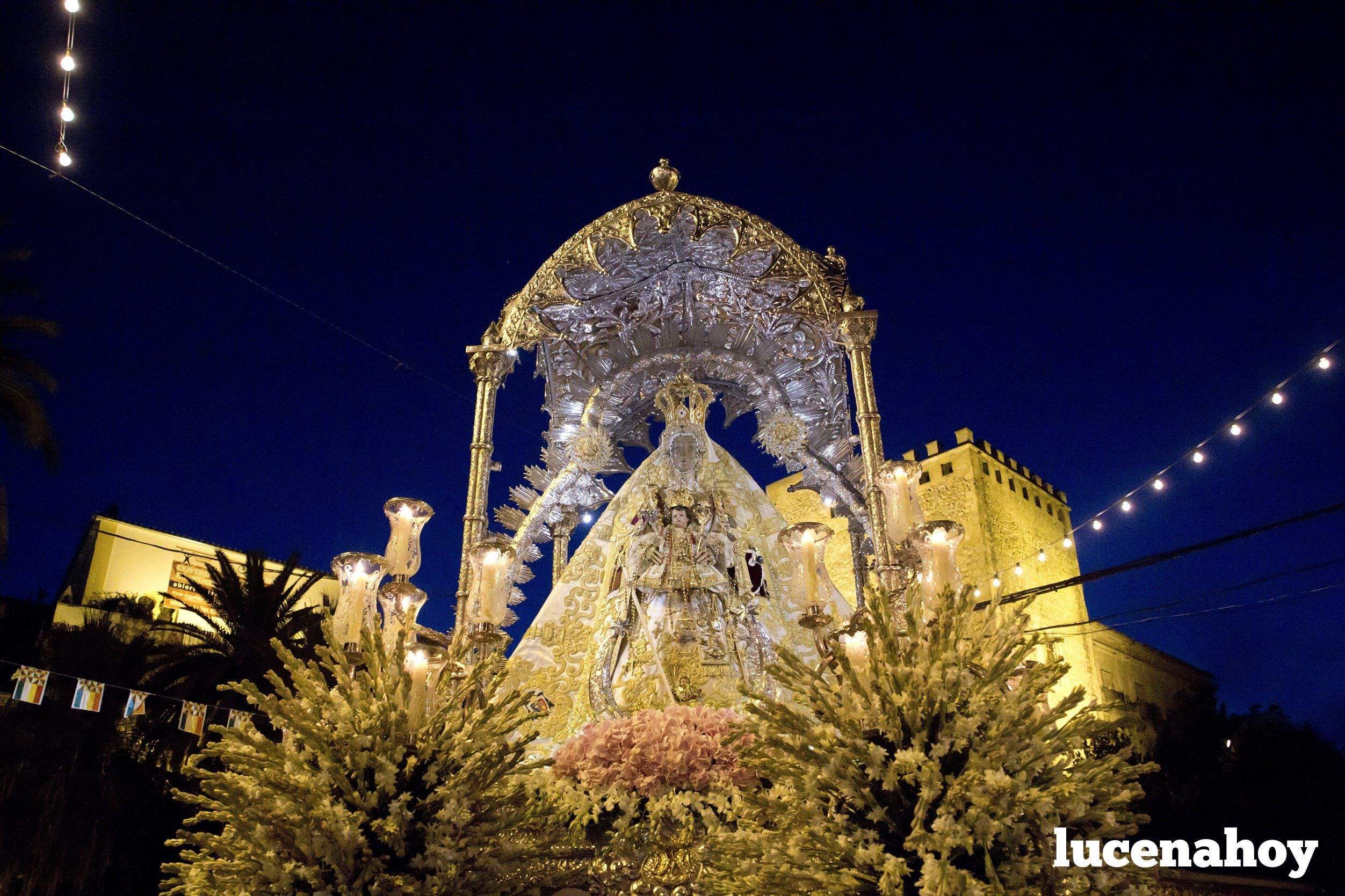 Galería de fotos: La Virgen de la Sierra, devoción por las calles de Cabra, por Jesús Jiménez 'Gitanito'