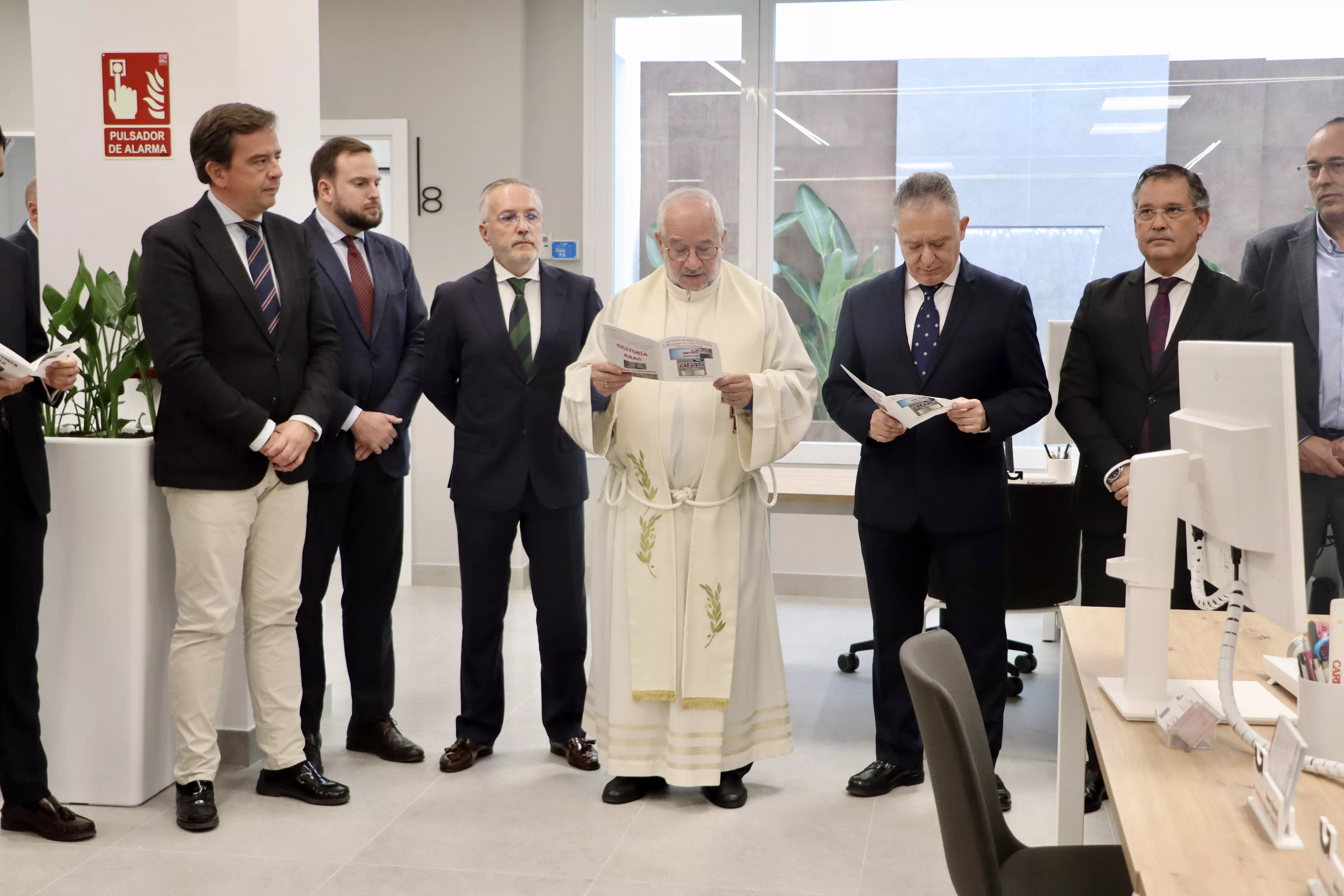 Un momento de la bendición de las instalaciones