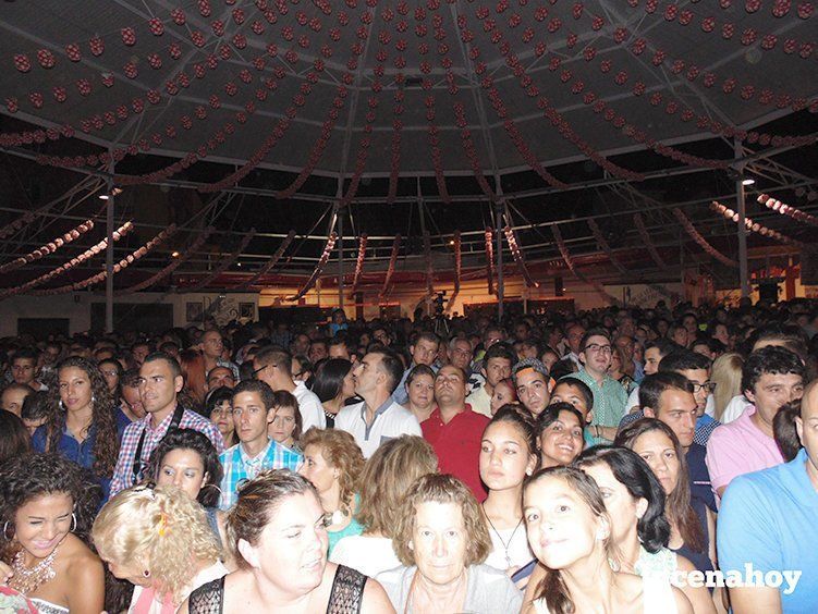 Galería de fotos: La Hungara también llena la Caseta Municipal Galería de fotos: La Hungara también llena la Caseta Municipal