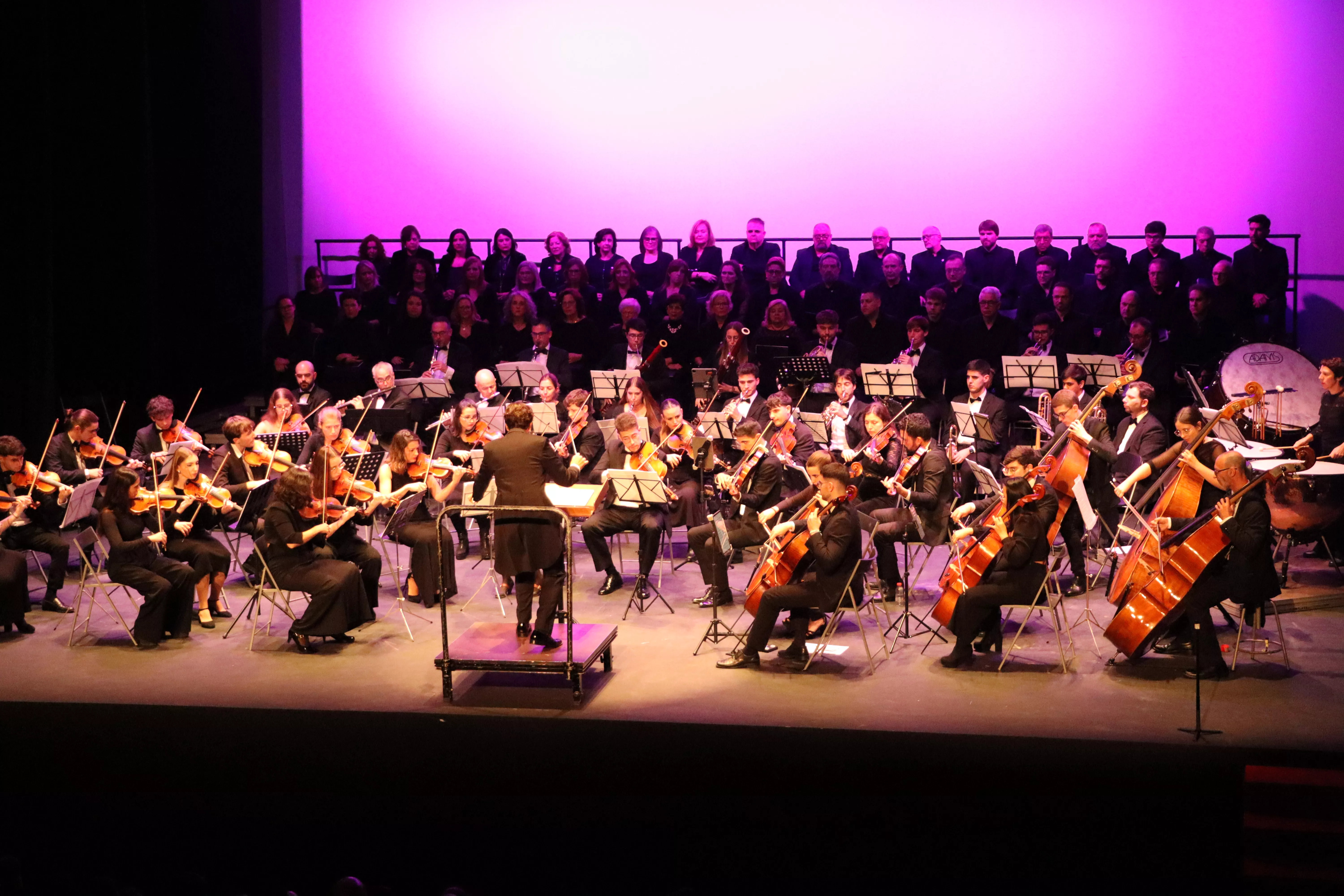 Concierto extraordinario “La Novena Sinfonía de Beethoven” en el Auditorio Municipal "Manuel Lara Cantizani" Concierto extraordinario “La Novena Sinfonía de Beethoven” en el Auditorio Municipal "Manuel Lara Cantizani"