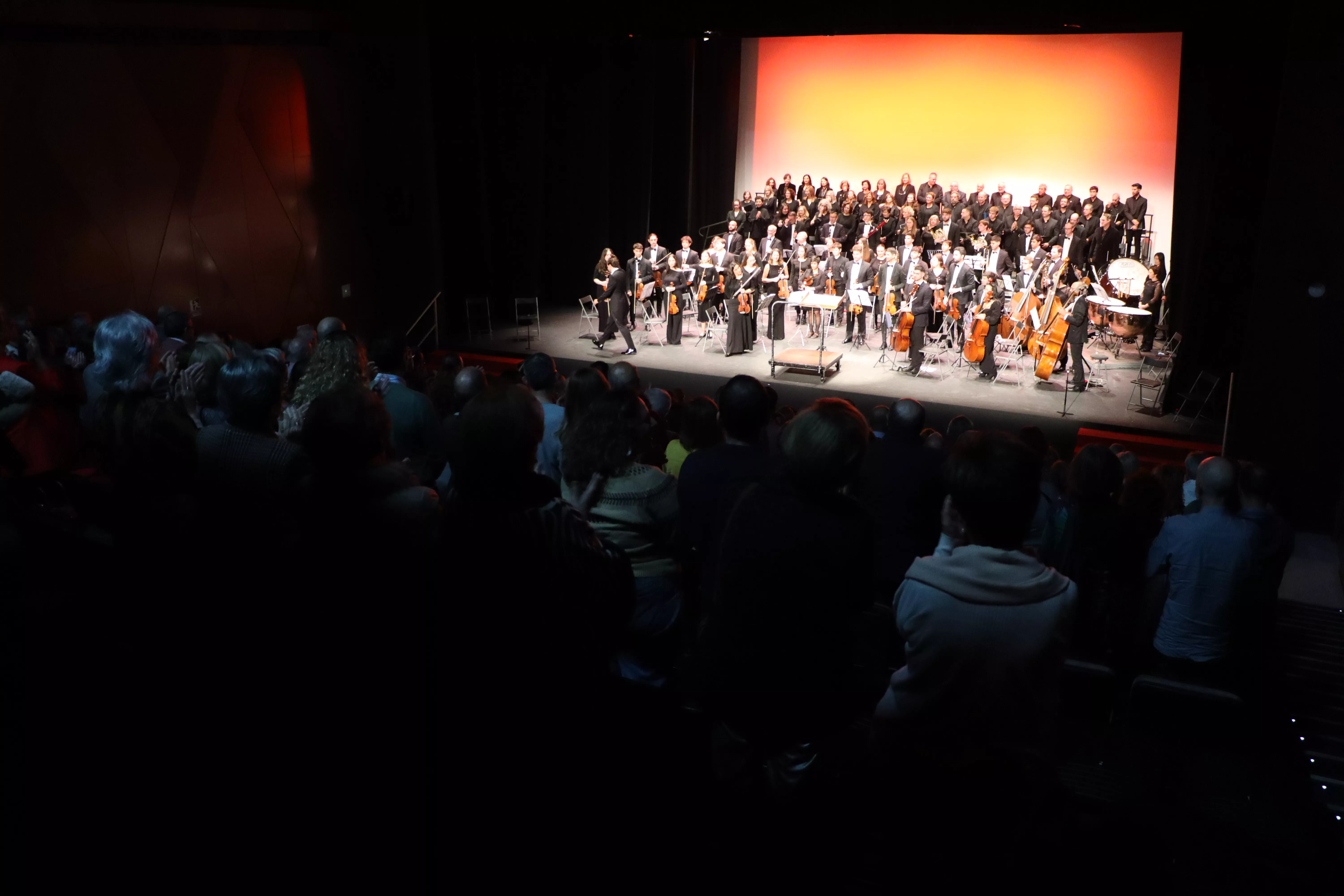 Concierto extraordinario “La Novena Sinfonía de Beethoven” en el Auditorio Municipal "Manuel Lara Cantizani" Concierto extraordinario “La Novena Sinfonía de Beethoven” en el Auditorio Municipal "Manuel Lara Cantizani"