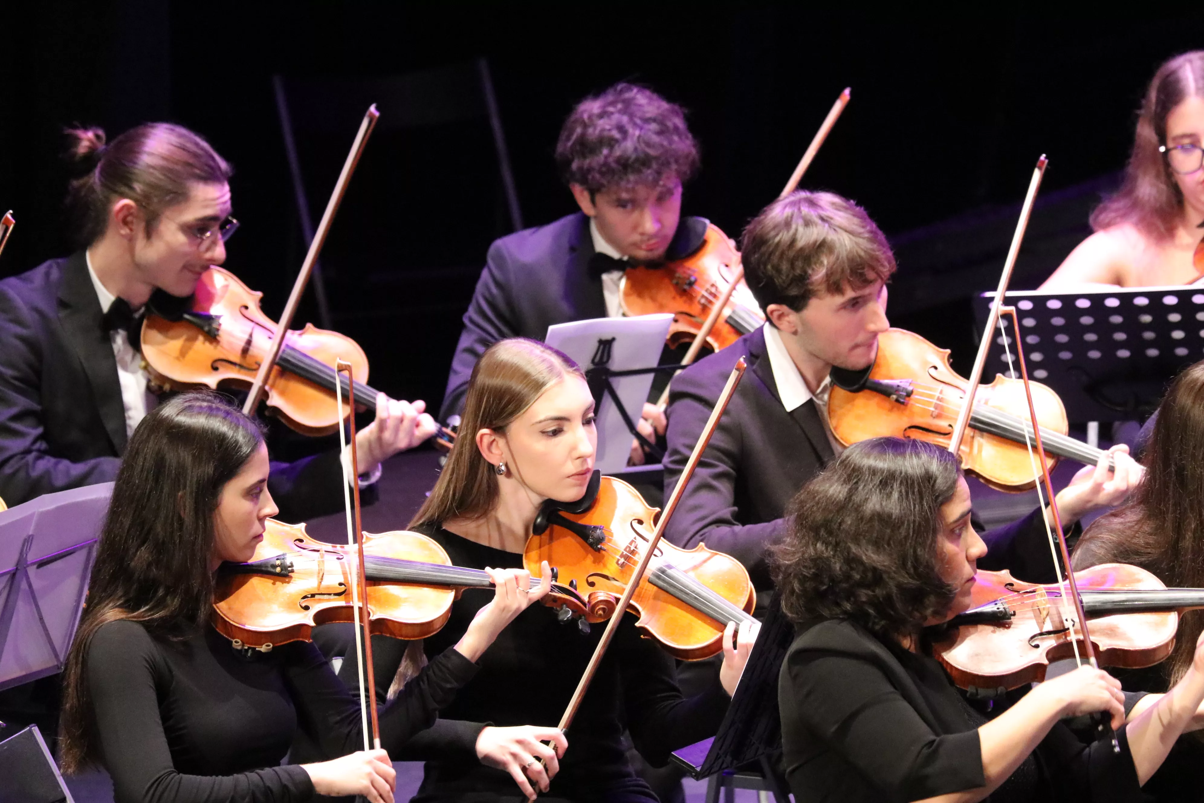 Concierto extraordinario “La Novena Sinfonía de Beethoven” en el Auditorio Municipal "Manuel Lara Cantizani" Concierto extraordinario “La Novena Sinfonía de Beethoven” en el Auditorio Municipal "Manuel Lara Cantizani"