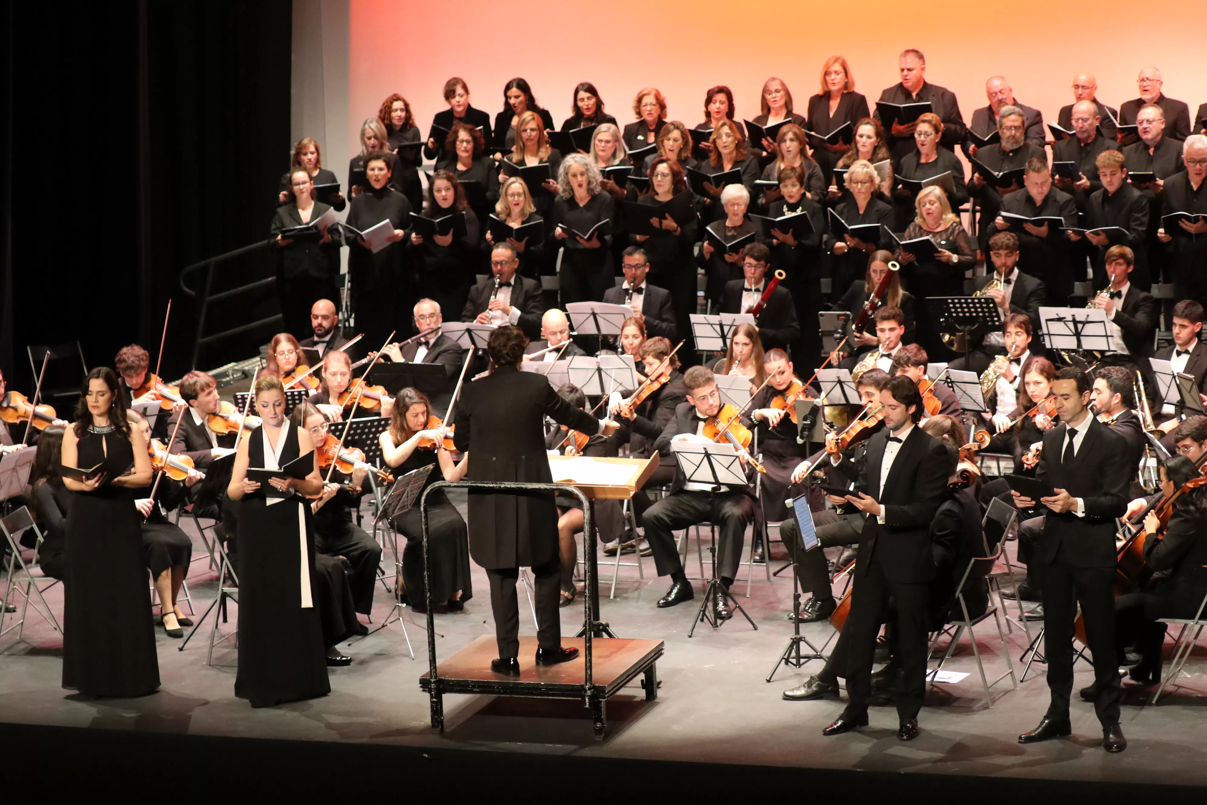 Concierto extraordinario “La Novena Sinfonía de Beethoven” en el Auditorio Municipal "Manuel Lara Cantizani" Concierto extraordinario “La Novena Sinfonía de Beethoven” en el Auditorio Municipal "Manuel Lara Cantizani"