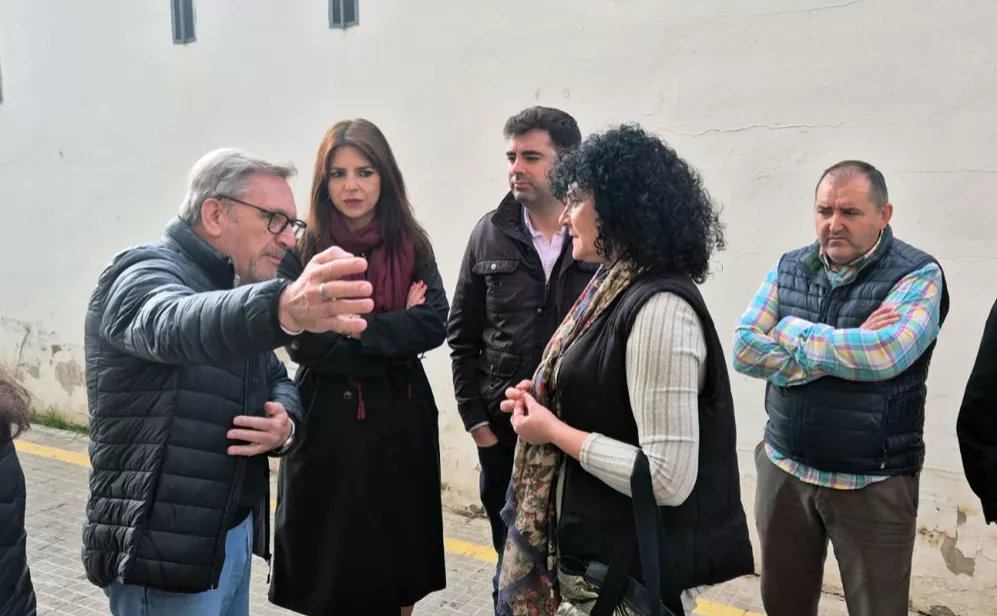 Un momento de la reunión mantenida por Ciudadanos con un grupo de vecinos afectados