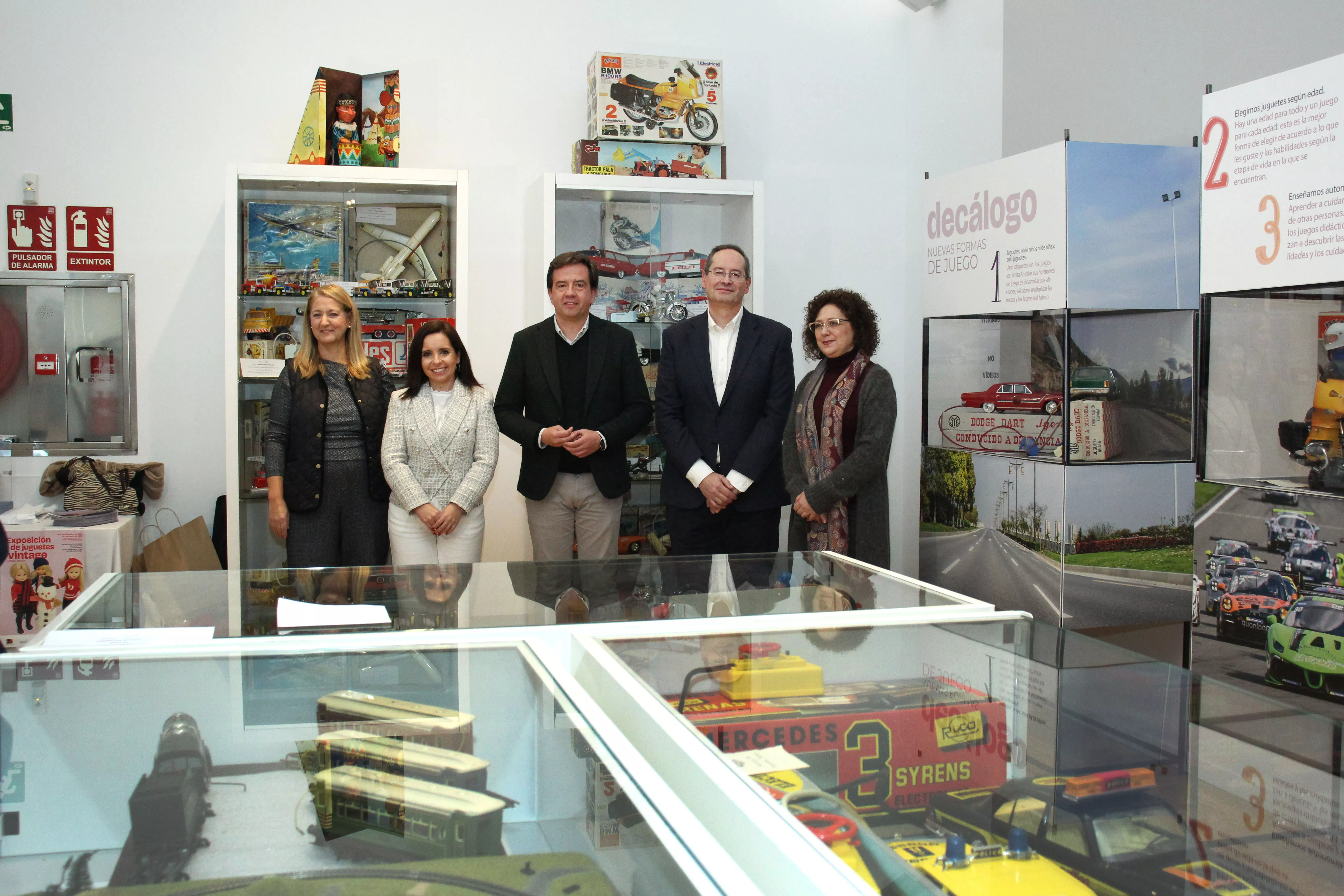 Exposición de juguetes vintage en el Palacio de los Condes de Santa Ana