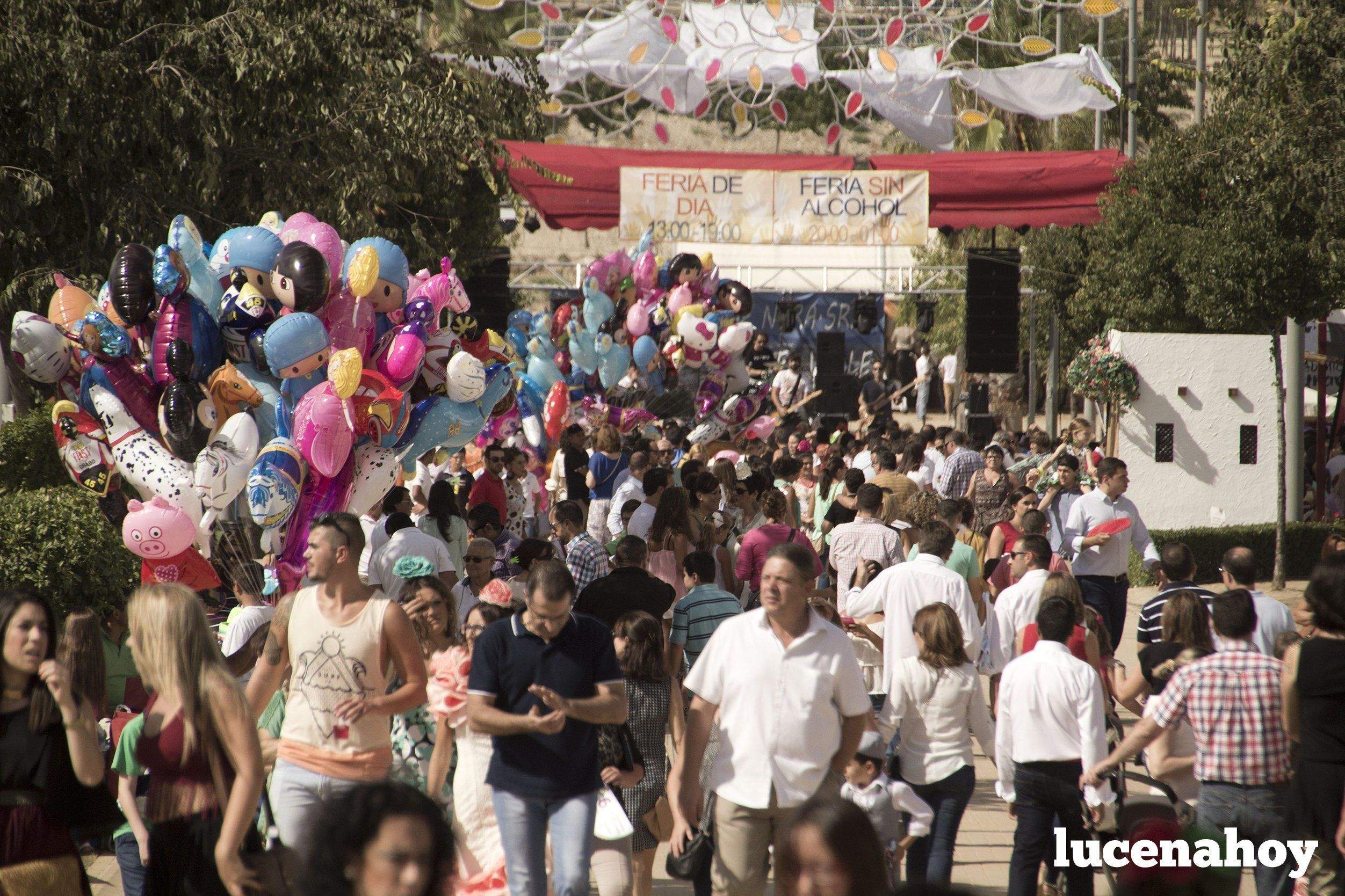 ¡Y nos vamos a la feria!. Un recorrido por el Real de la mano del fotógrafo Jesús Ruiz 'Gitanito'