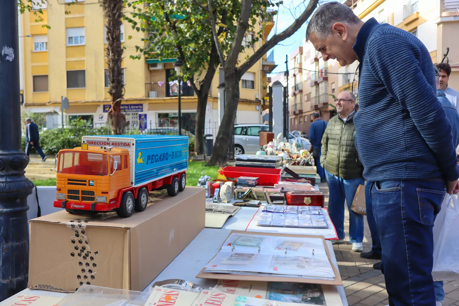 Mercado de antigüedades Lucena 20 Mercado de antigüedades Lucena 20