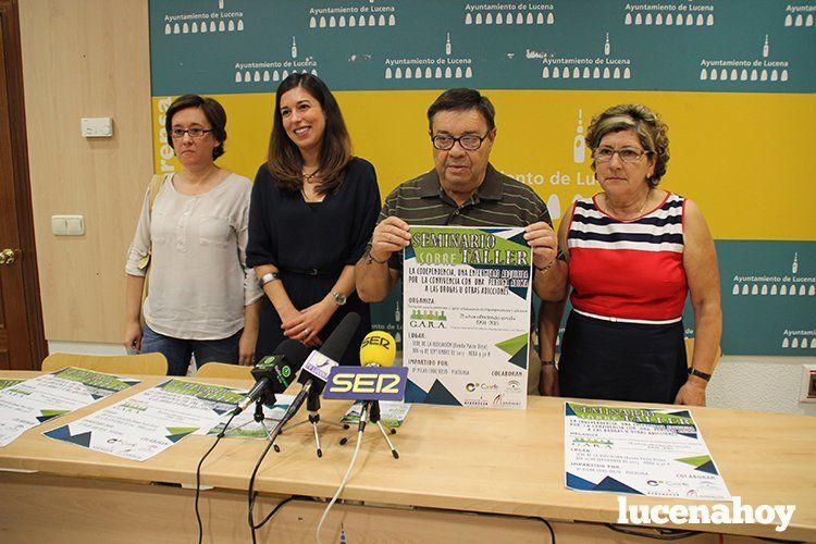  Un momento de la presentación del taller organizado por GARA 