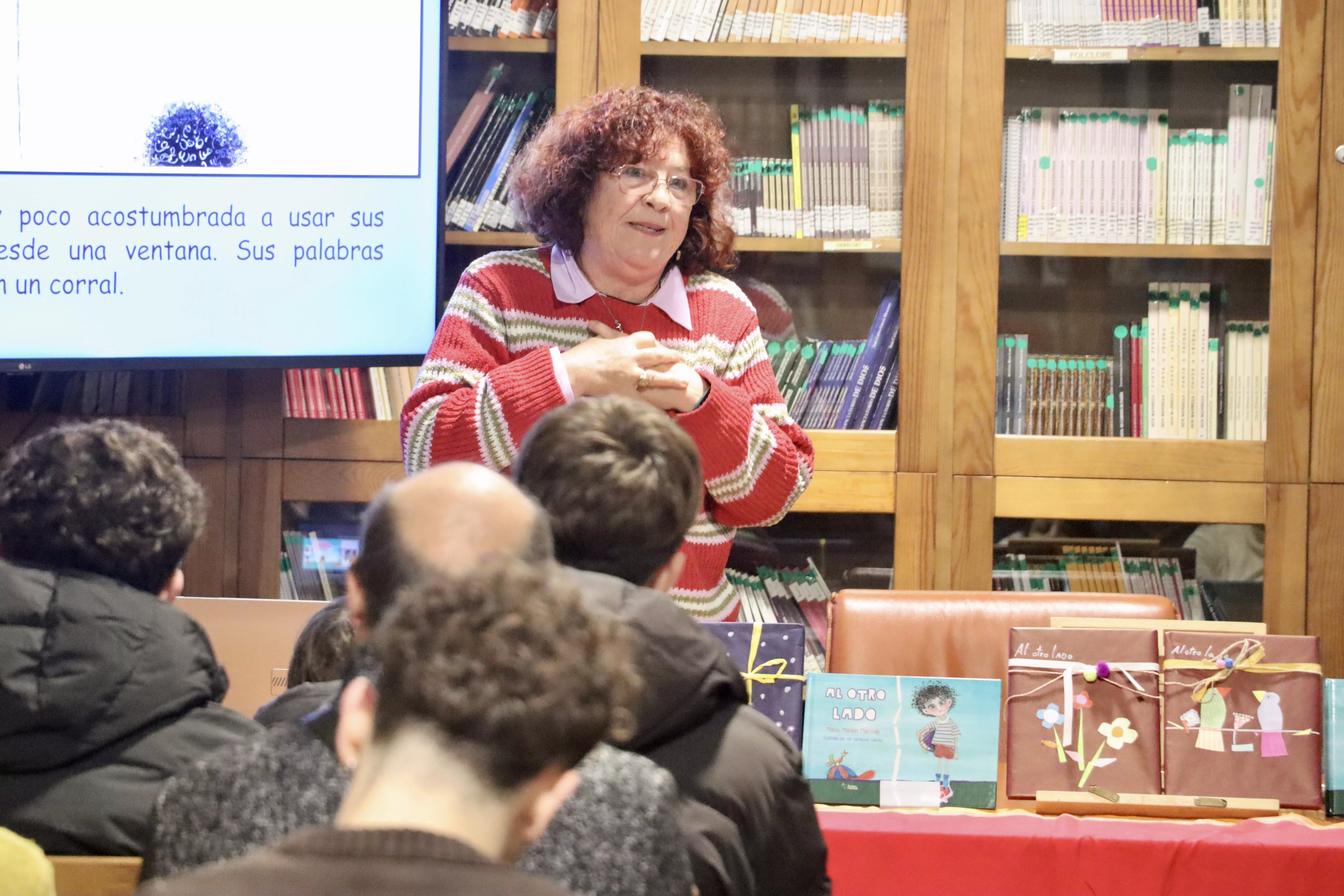 Marisi Morales Martínez durante la presentación de su libro Marisi Morales Martínez durante la presentación de su libro