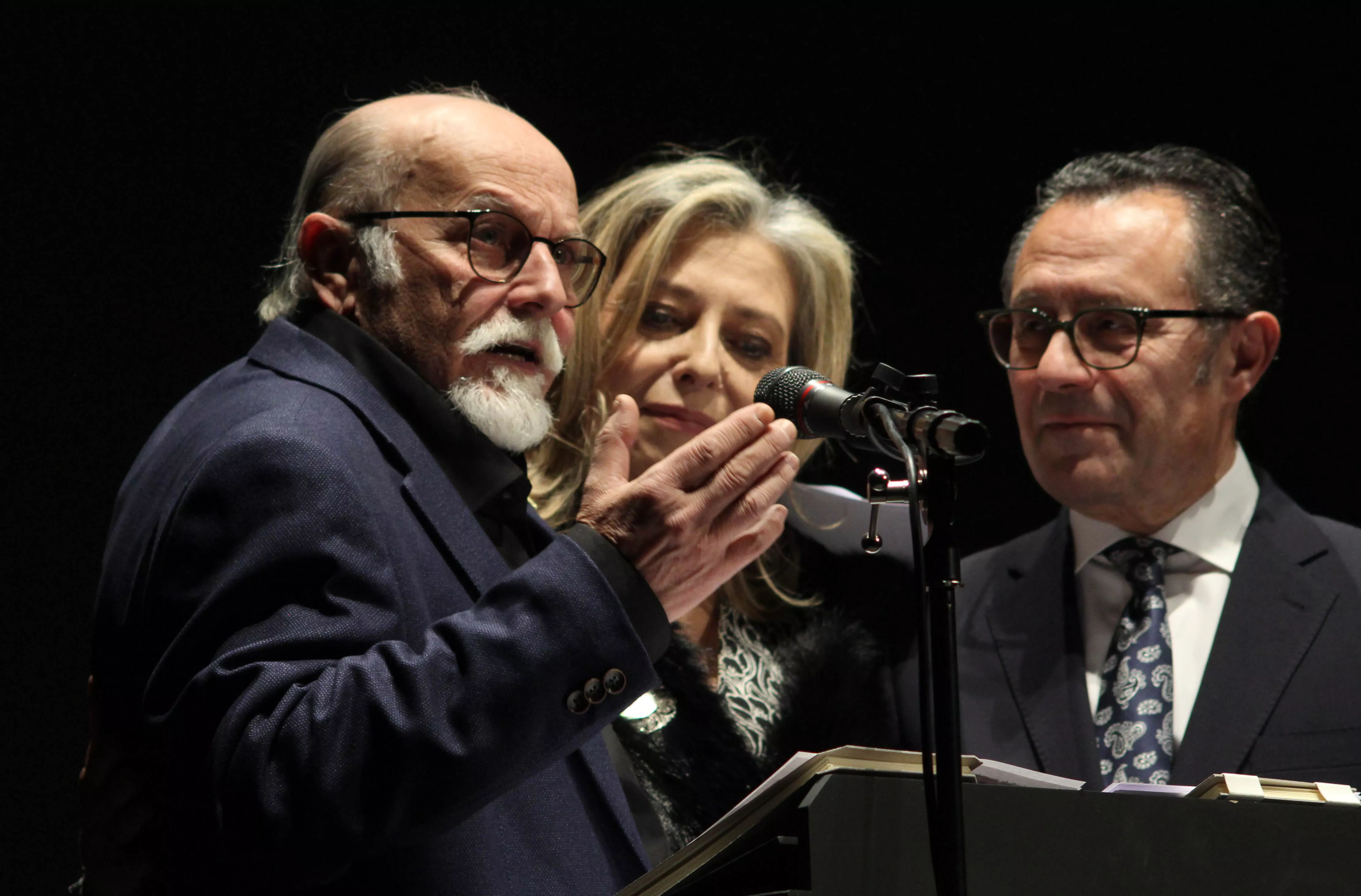 Paco Ayala durante uno de los momentos de la presentación