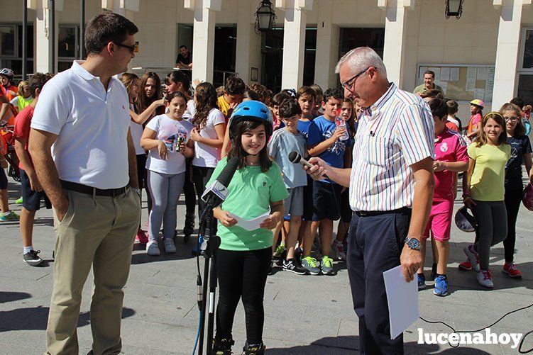 Doscientos escolares ponen la nota de color en el "Día sin coche"