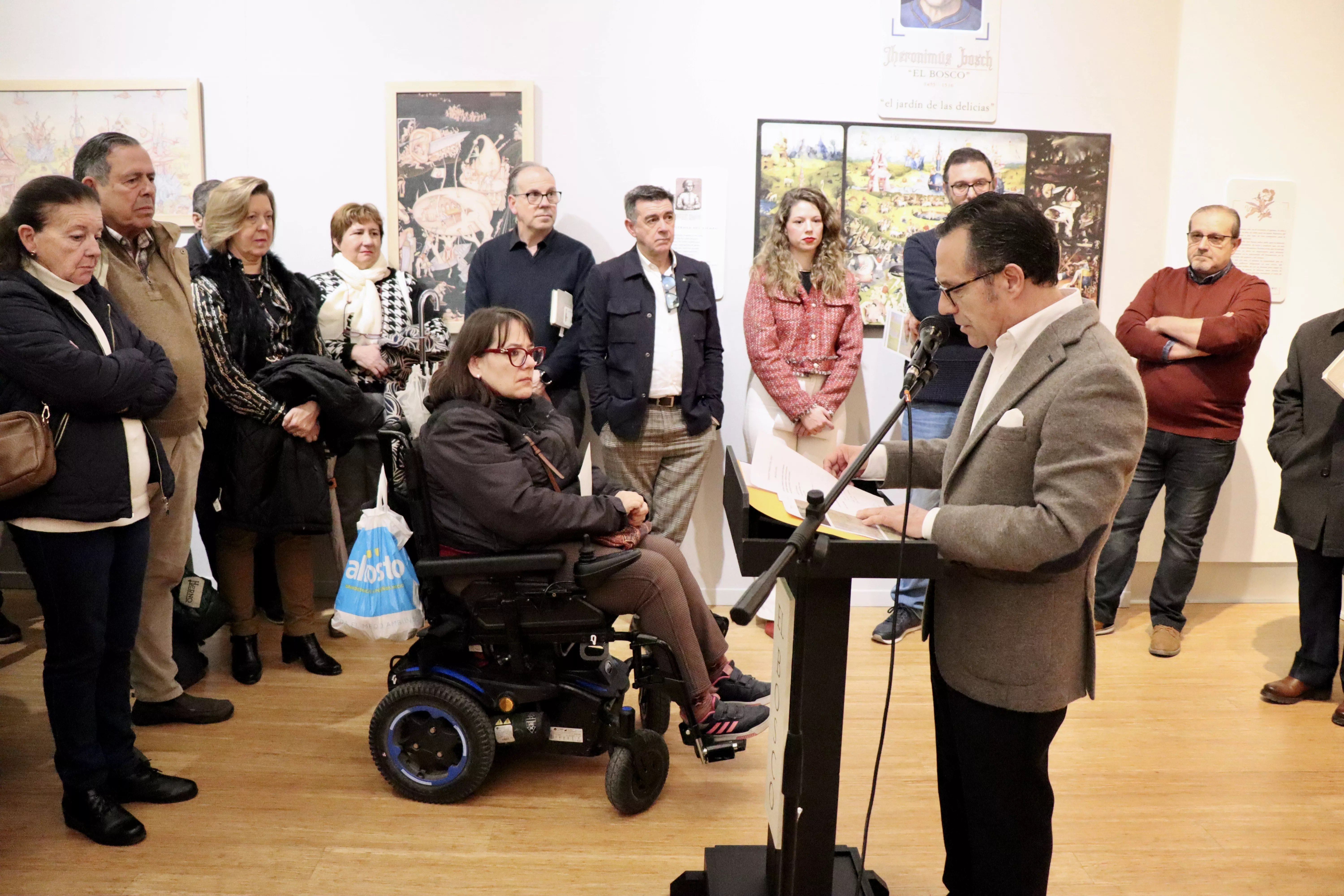 Inauguración de la exposición de Paco Ayala "El Jardín de las Delicias". Inauguración de la exposición de Paco Ayala "El Jardín de las Delicias".