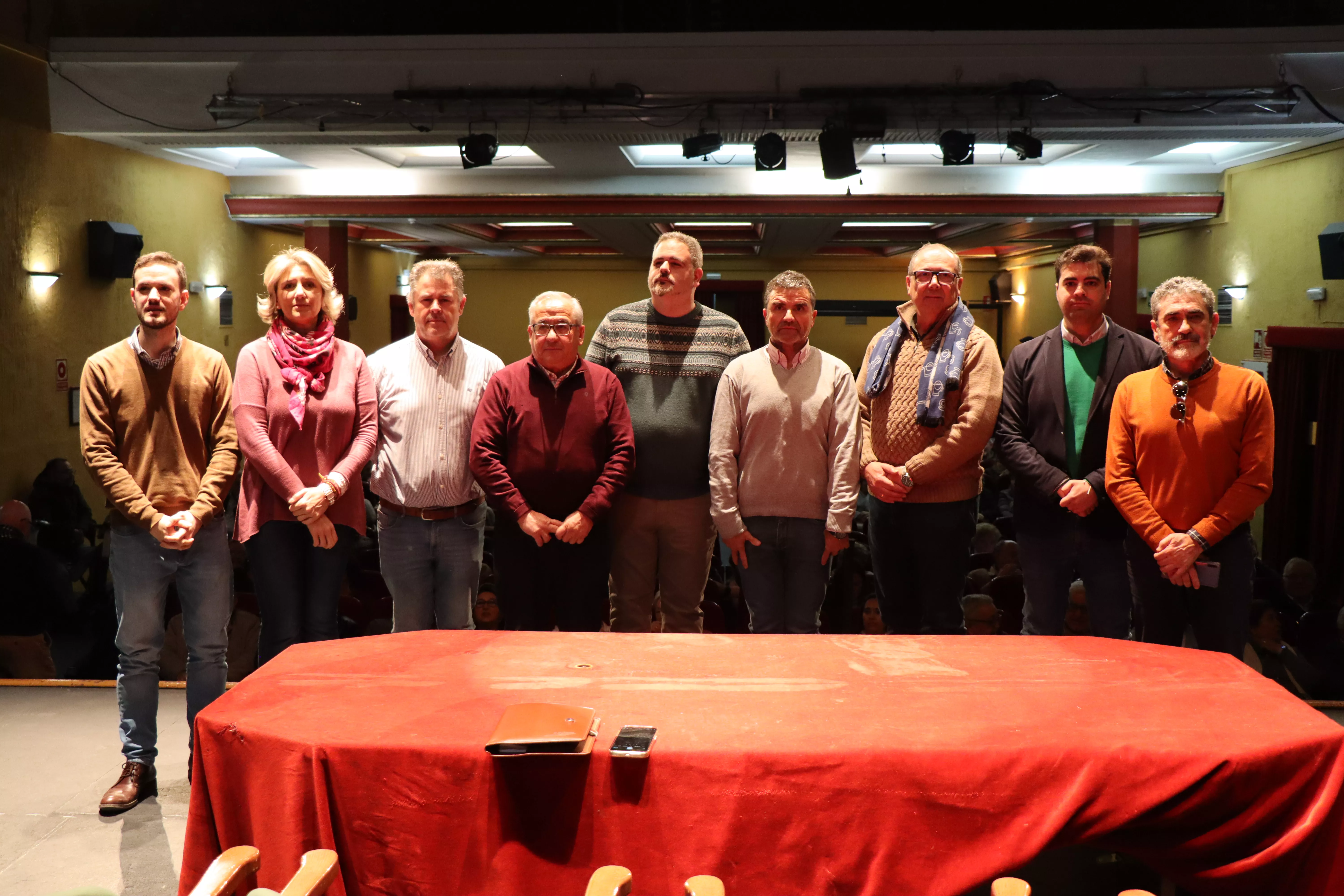 Miembros de la Mesa Unidad Ciudadana 'Lucena por su Hospital' durante el acto informativo celebrado en el Palacio Erisana este mes