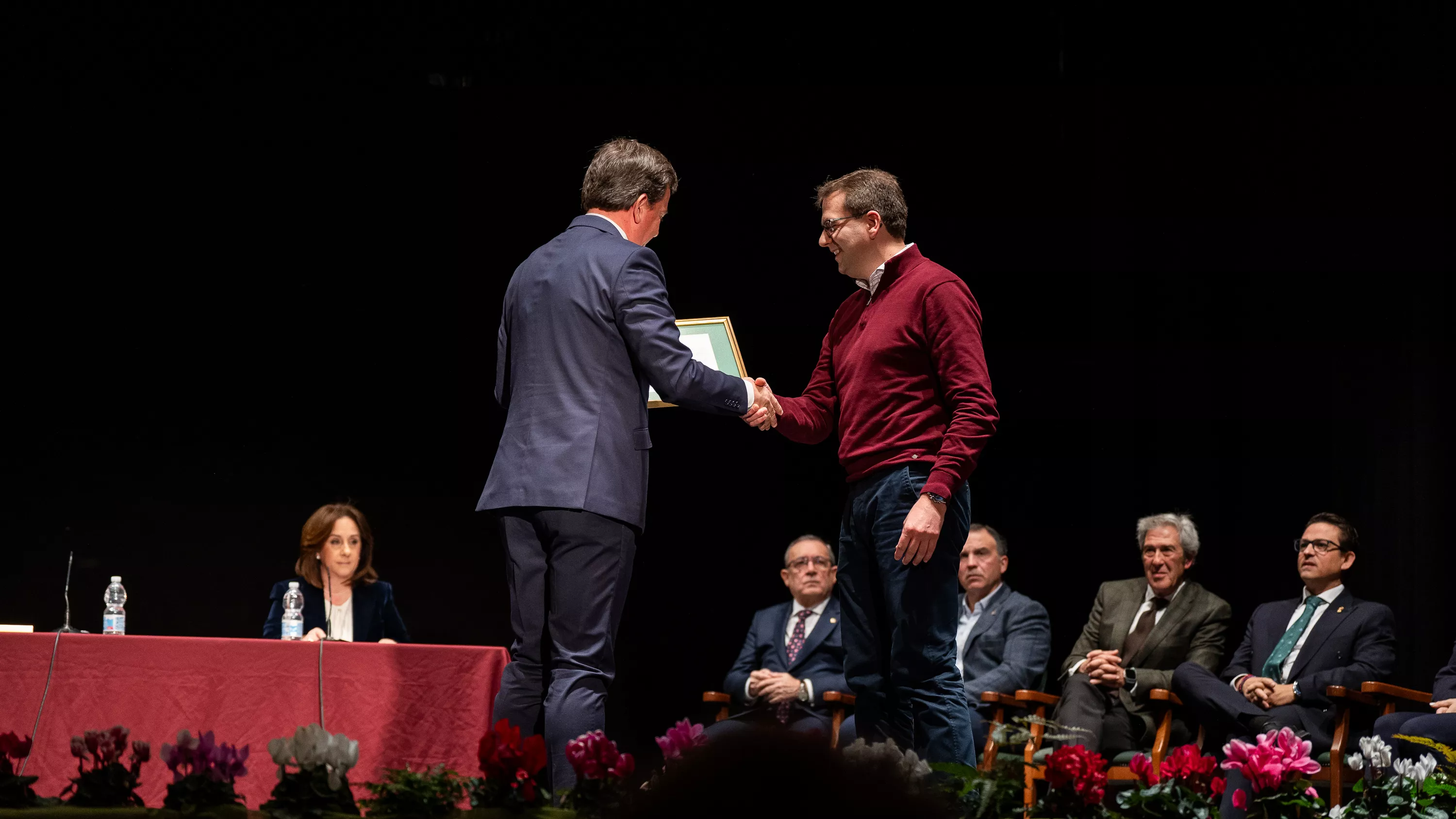 28F Entrega de Banderas 2025 (23)