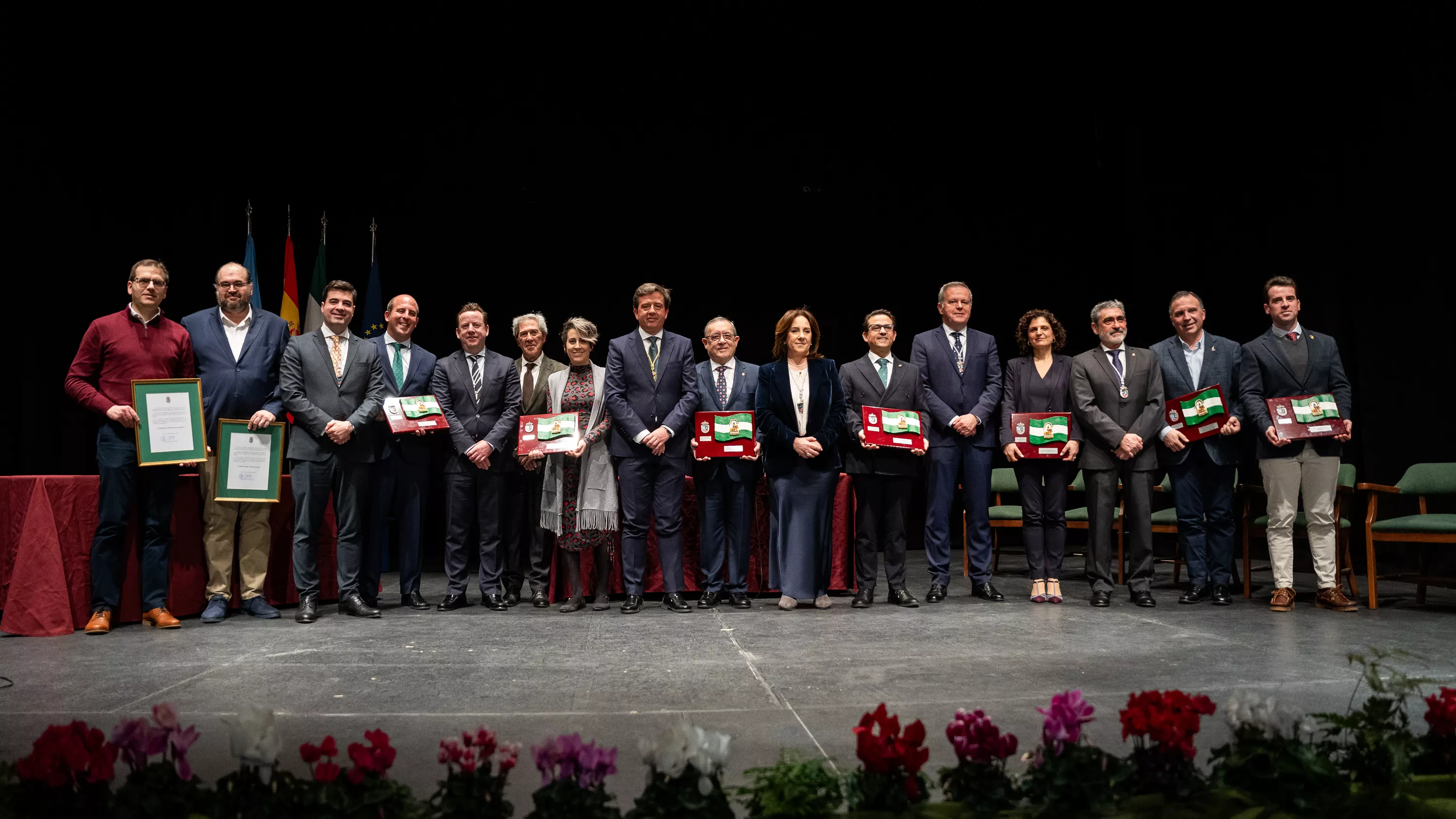 28F Entrega de Banderas 2025 (59)