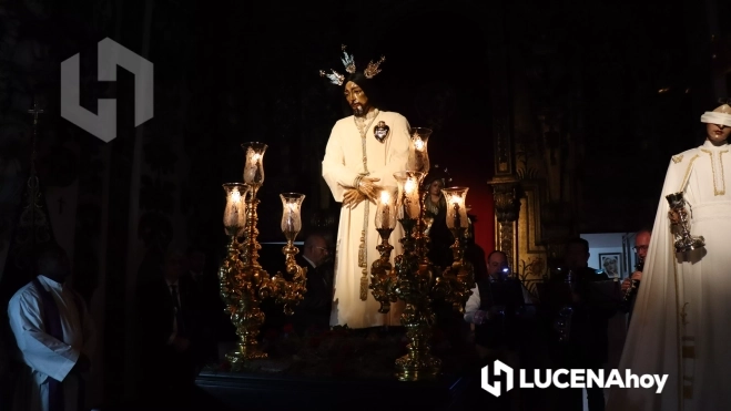 Solemne Viacrucis ante la imagen de Ntro. Padre Jesús Preso Solemne Viacrucis ante la imagen de Ntro. Padre Jesús Preso