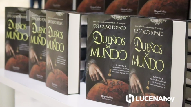 Presentación novela 'Dueños del mundo' 2
