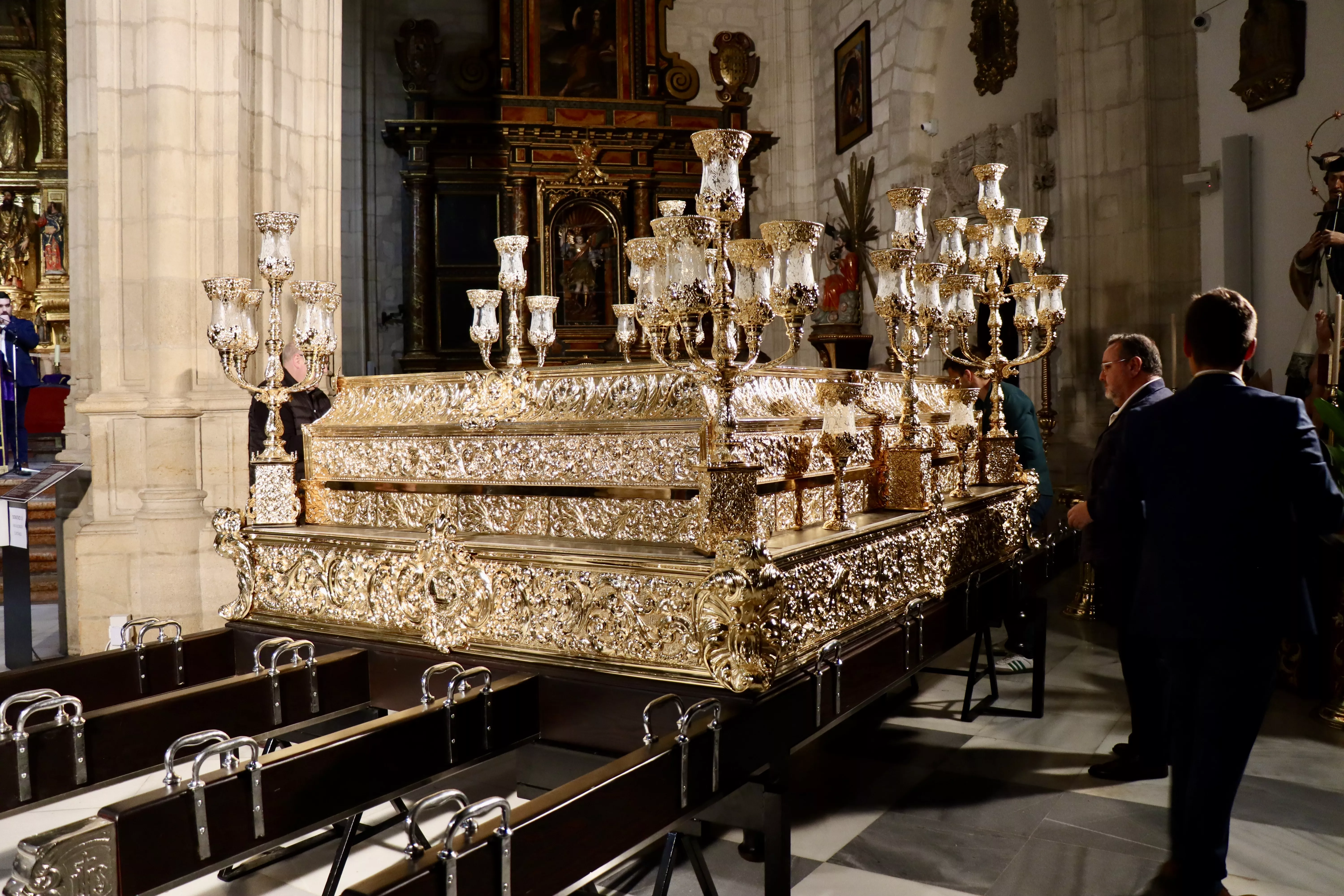 Presentación de la remodelación del trono del Stmo. Cristo de la Humillación