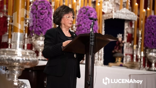 Julia Hueso fue la encargada de la presentación del pregonero Julia Hueso fue la encargada de la presentación del pregonero