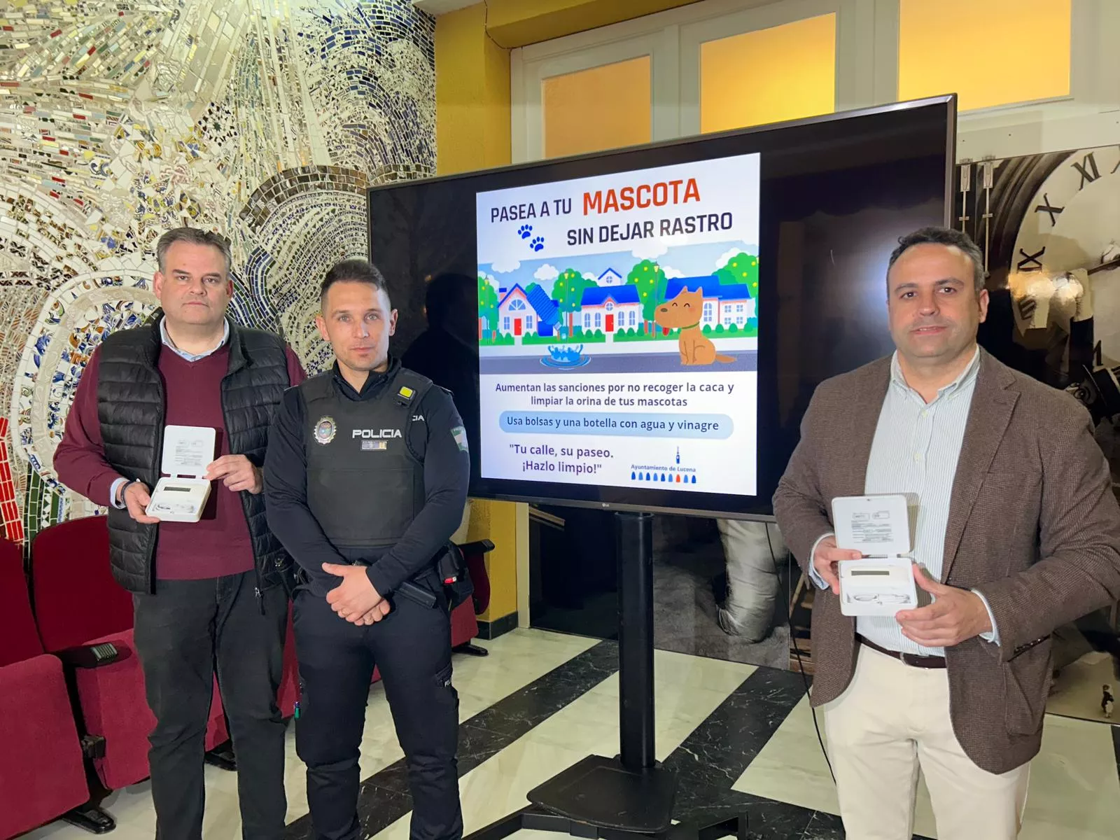 Presentación de la campaña “Pasea a tu mascota sin dejar rastro”