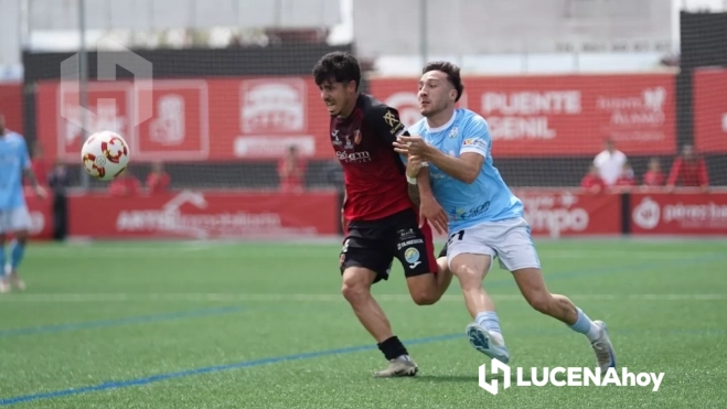 Una jugada del partido entre Puente Genil y Ciudad de Lucena