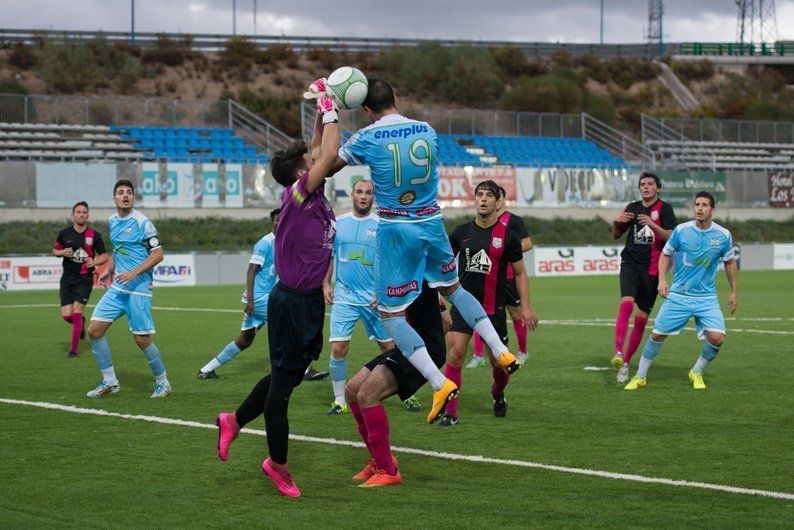 Galería: El Ciudad de Lucena no pasa del empate ante la Peña Deportiva Rociera (0-0). Fotos: Sergio Rodríguez