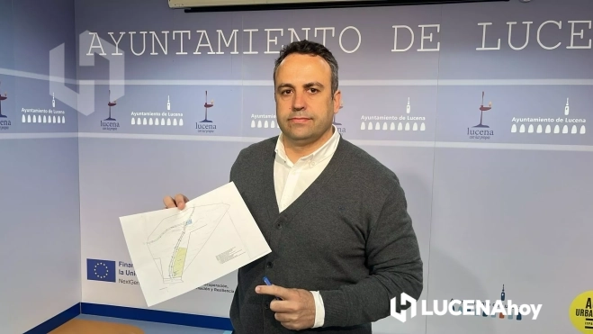 Javier Pineda durante la rueda de prensa de presentación Javier Pineda durante la rueda de prensa de presentación