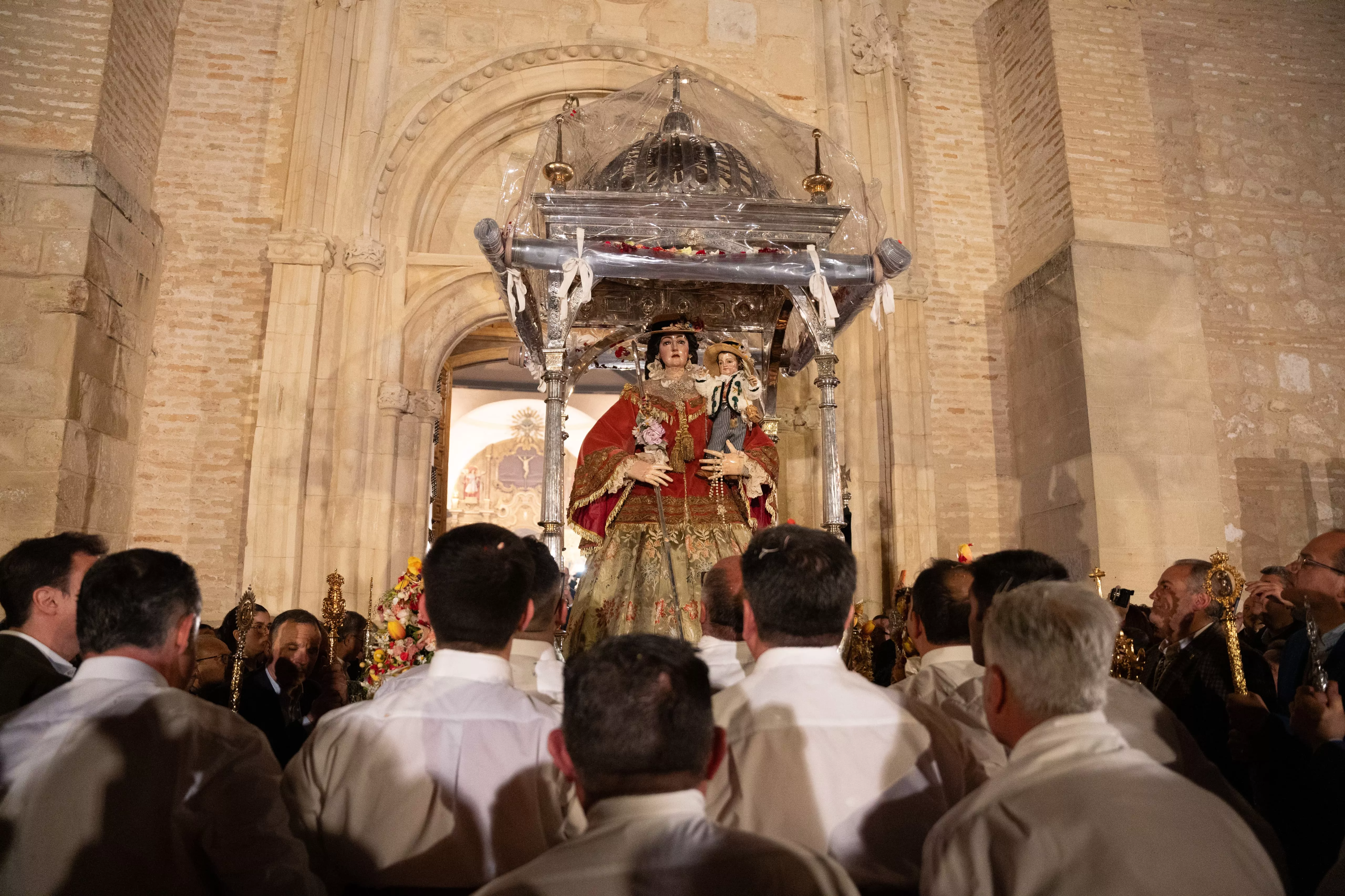 Romería de Bajada. La Virgen de Araceli en Santiago. Fotos: Jesús Cañete