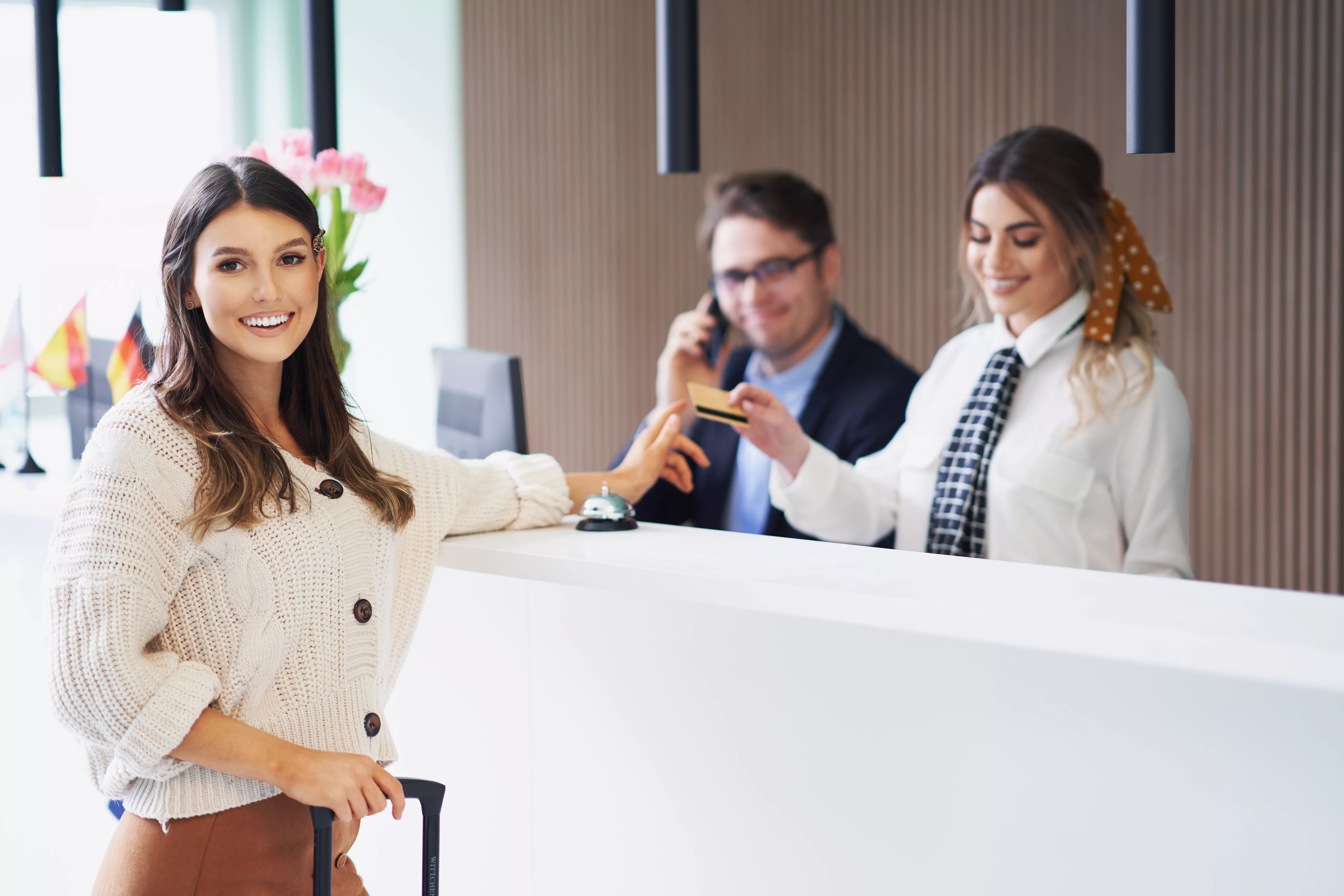 Recepción de un hotel. Foto: Freepik