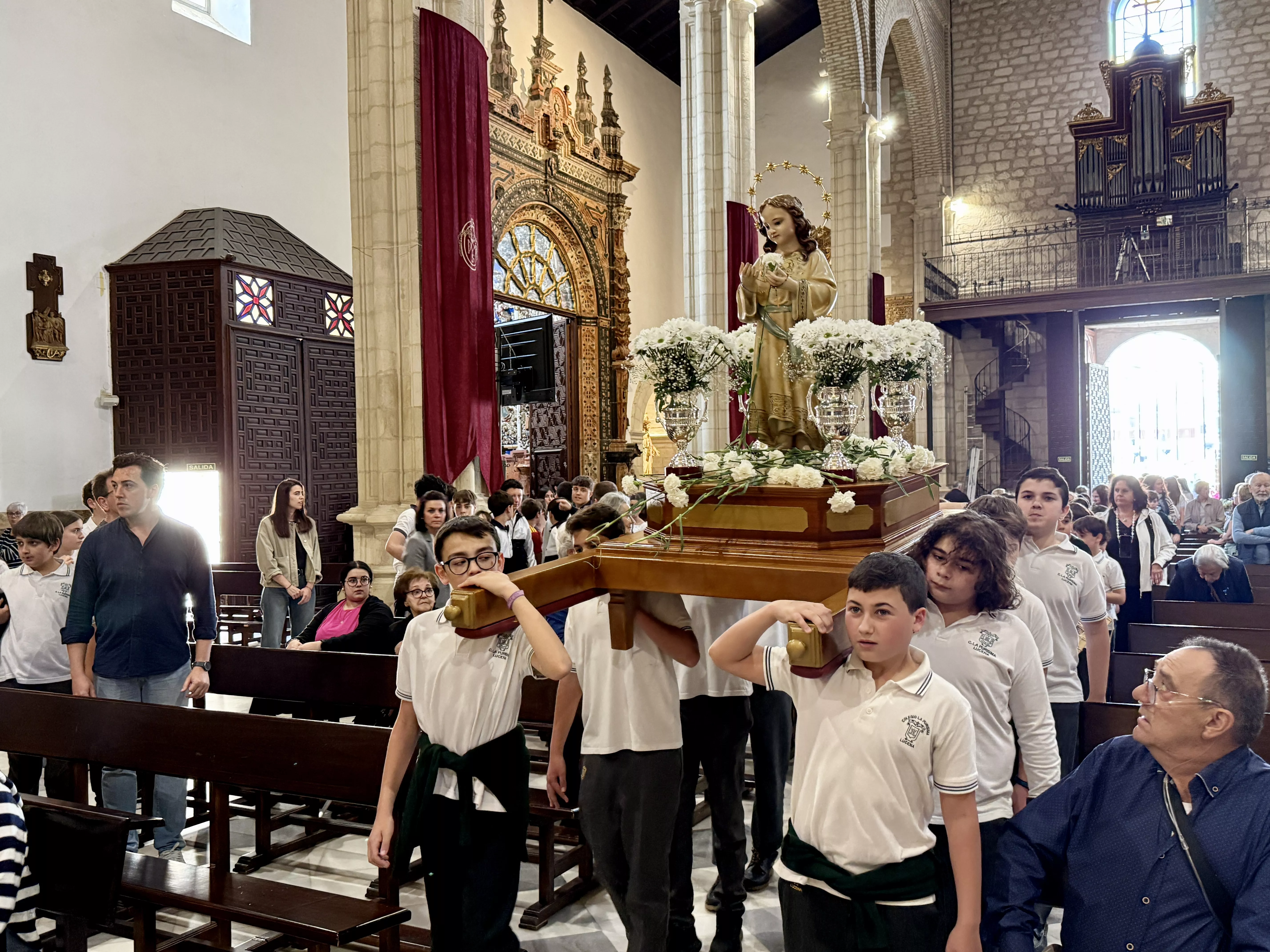 Procesión de la Virgen Niña
