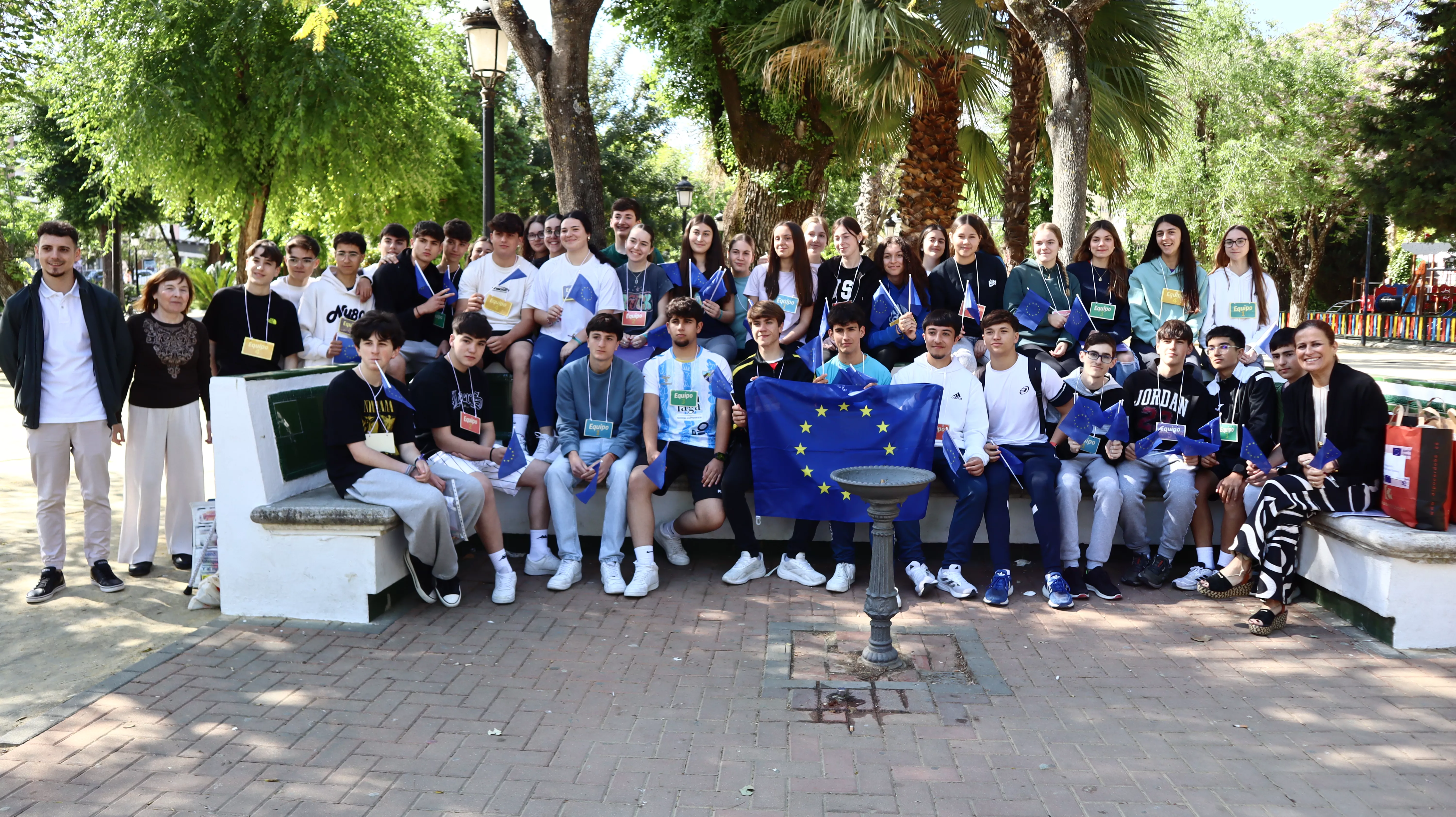 Alumnos de 4º de ESO del IES Sierra de Aras a la finalización de la actividad organizada por la Delegación de Juventud