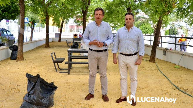 Aurelio Fernández y Javier Pineda, esta mañana en la Plaza de Santa Lucía Aurelio Fernández y Javier Pineda, esta mañana en la Plaza de Santa Lucía