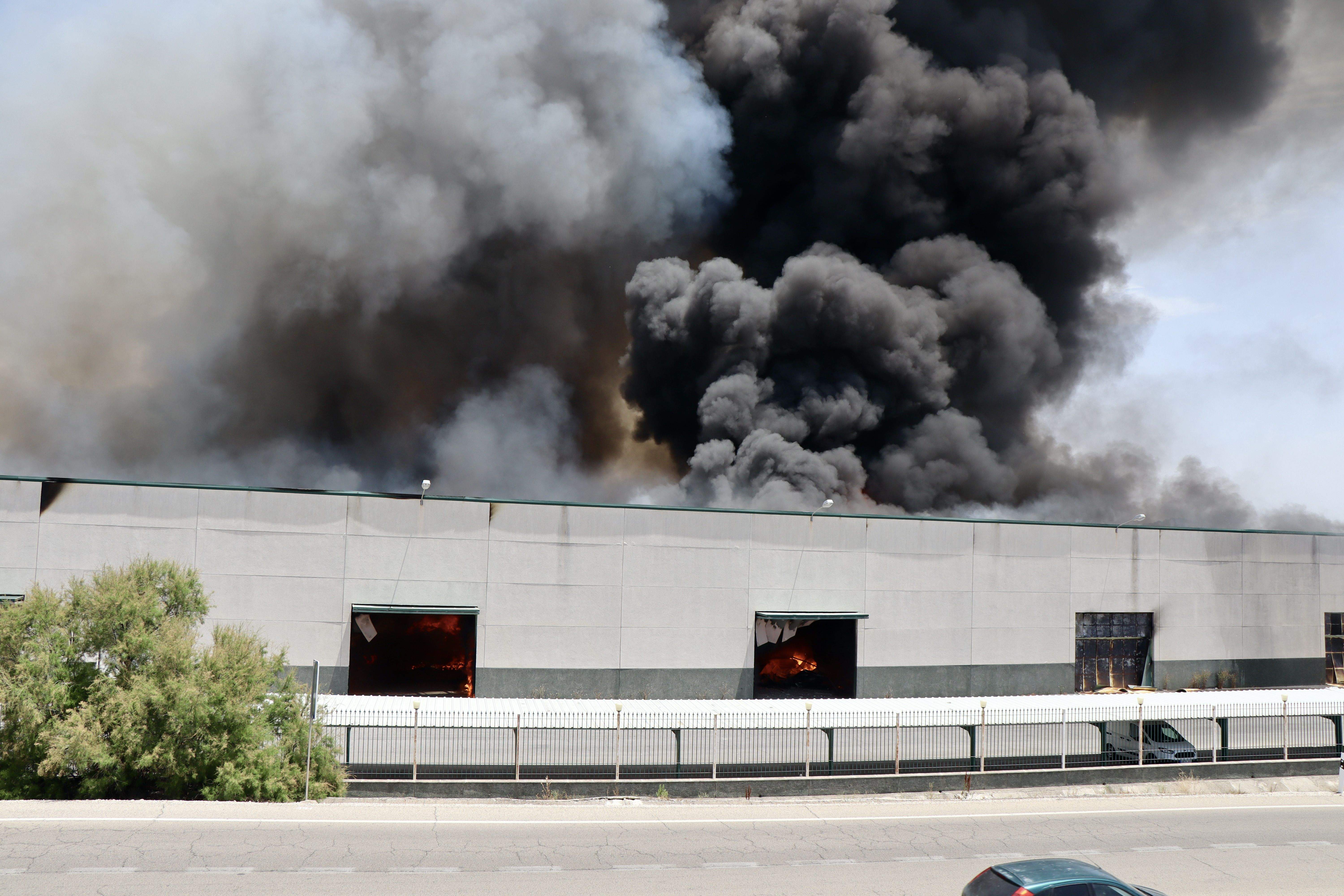 Incendio CEGECO en Lucena
