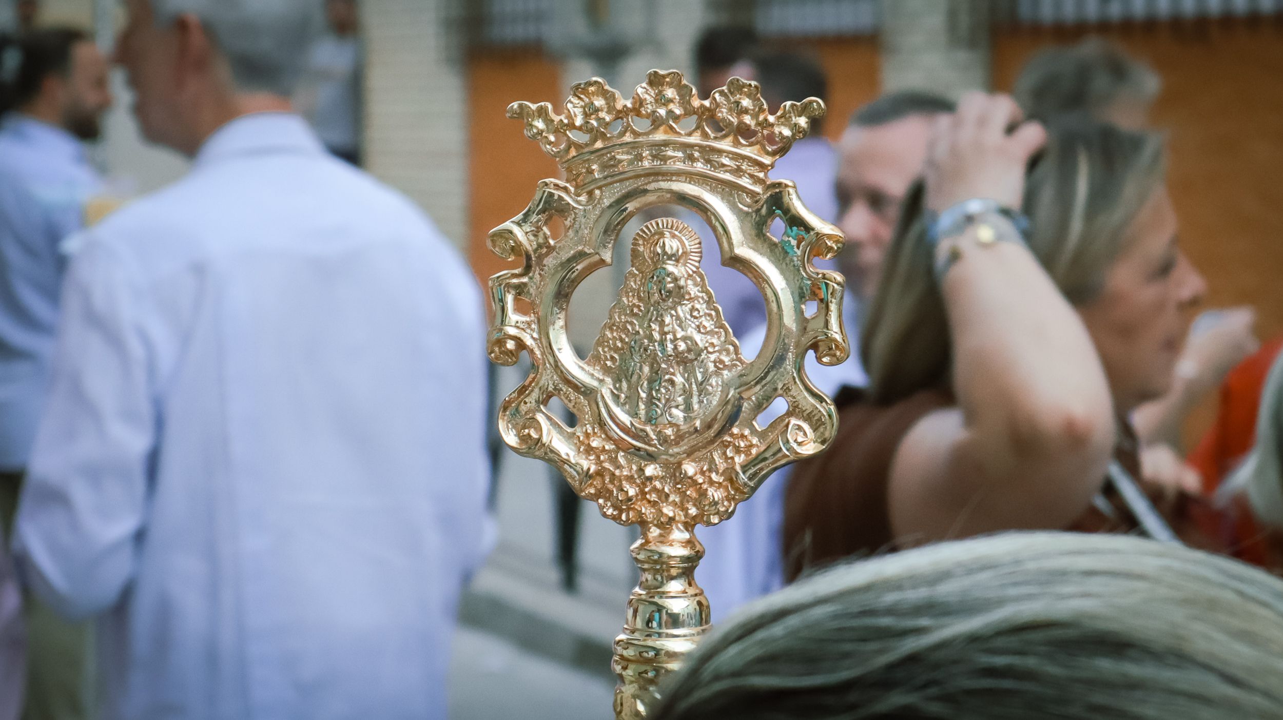 Simpecado de la Hermandad del Rocío de Lucena 05 Simpecado de la Hermandad del Rocío de Lucena 05