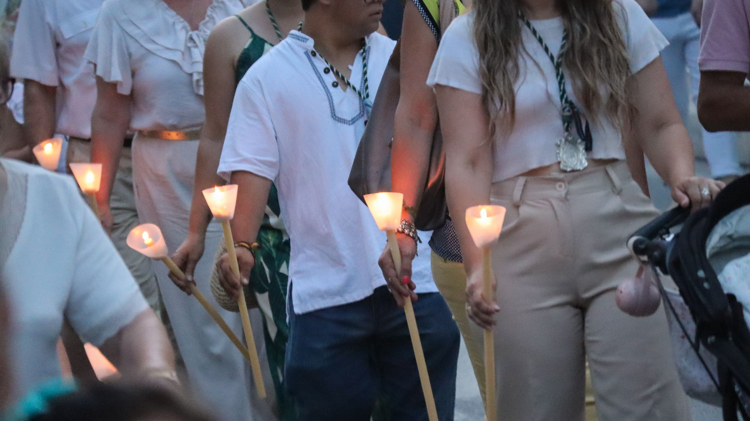 Simpecado de la Hermandad del Rocío de Lucena 32 Simpecado de la Hermandad del Rocío de Lucena 32