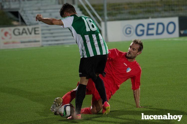  Martín Belfortti, en el encuentro de pretemporada que jugaron el Lucena y el Antequera. 