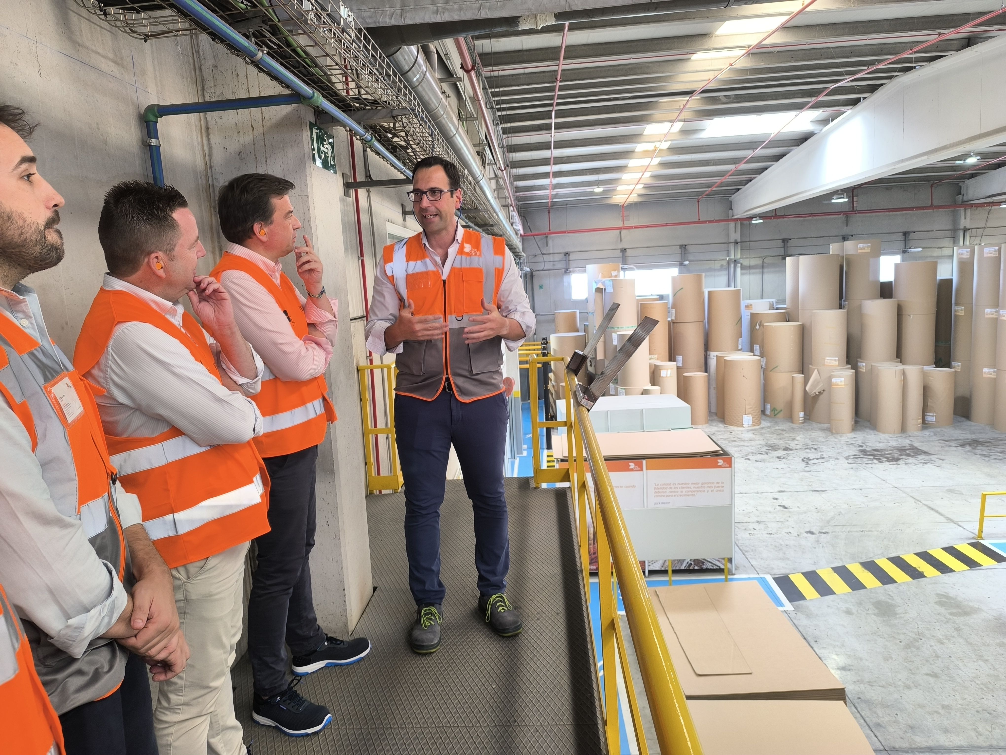Visita del alcalde a las instalaciones de DS Smith