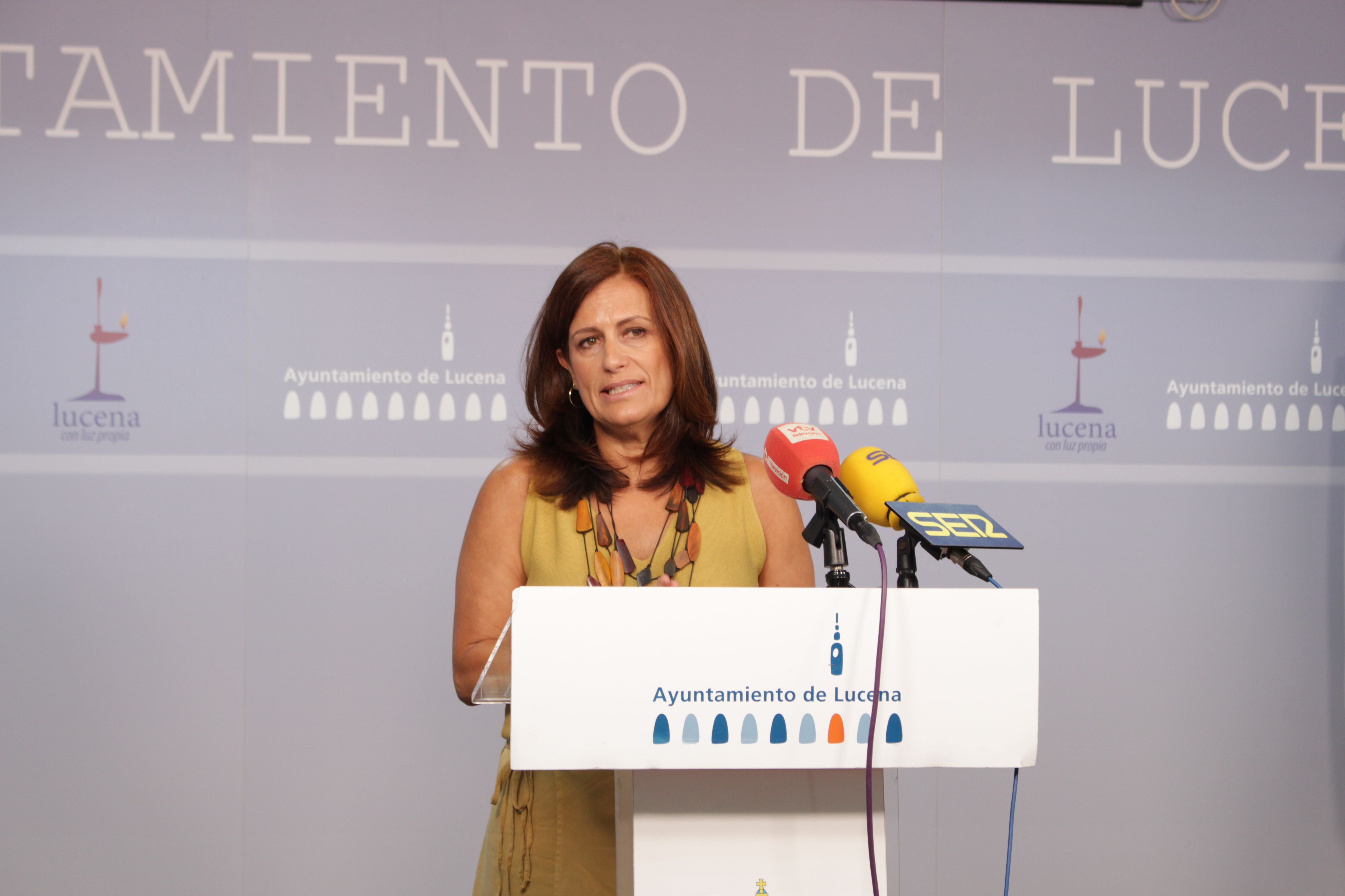 Míriam Ortiz durante la rueda de prensa de presentación de estas becas